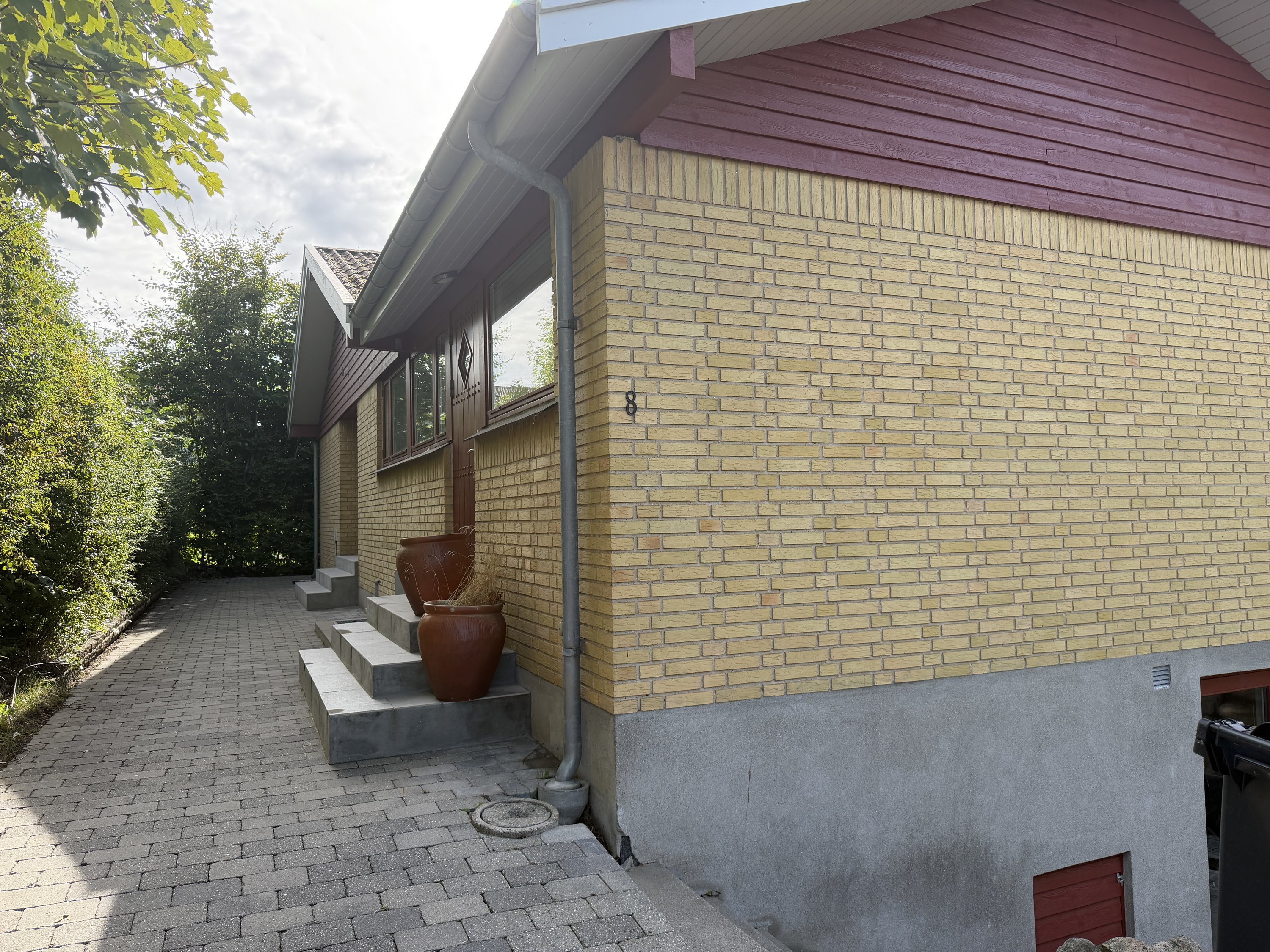 Fremhævet  billede i fuldskærmstilstand. Billede af Smedevænget 8, 3100 Hornbæk