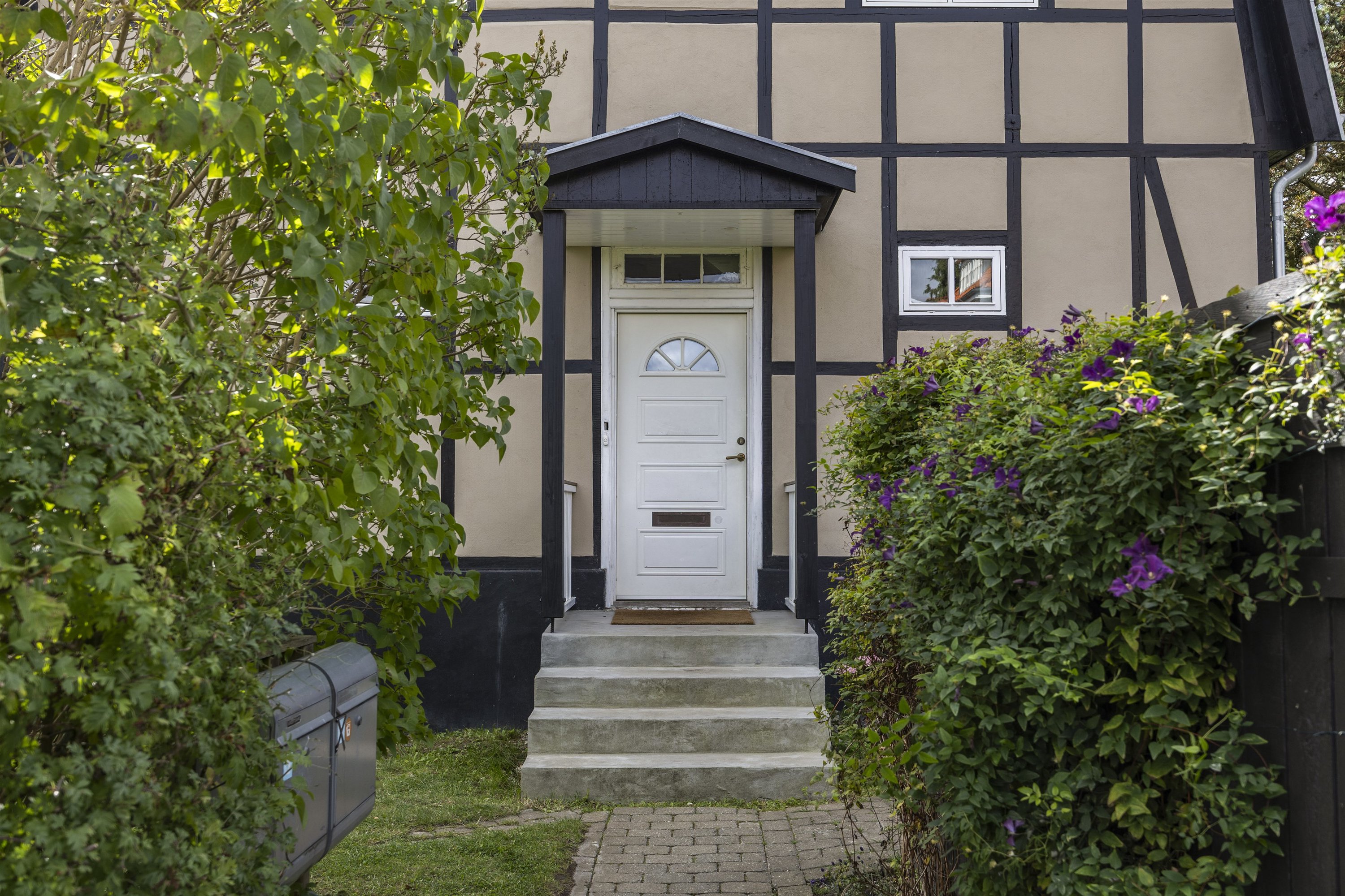 Fremhævet andet billede i fuldskærmstilstand. Billede af Hulkærvej 24, st., 2870 Dyssegård