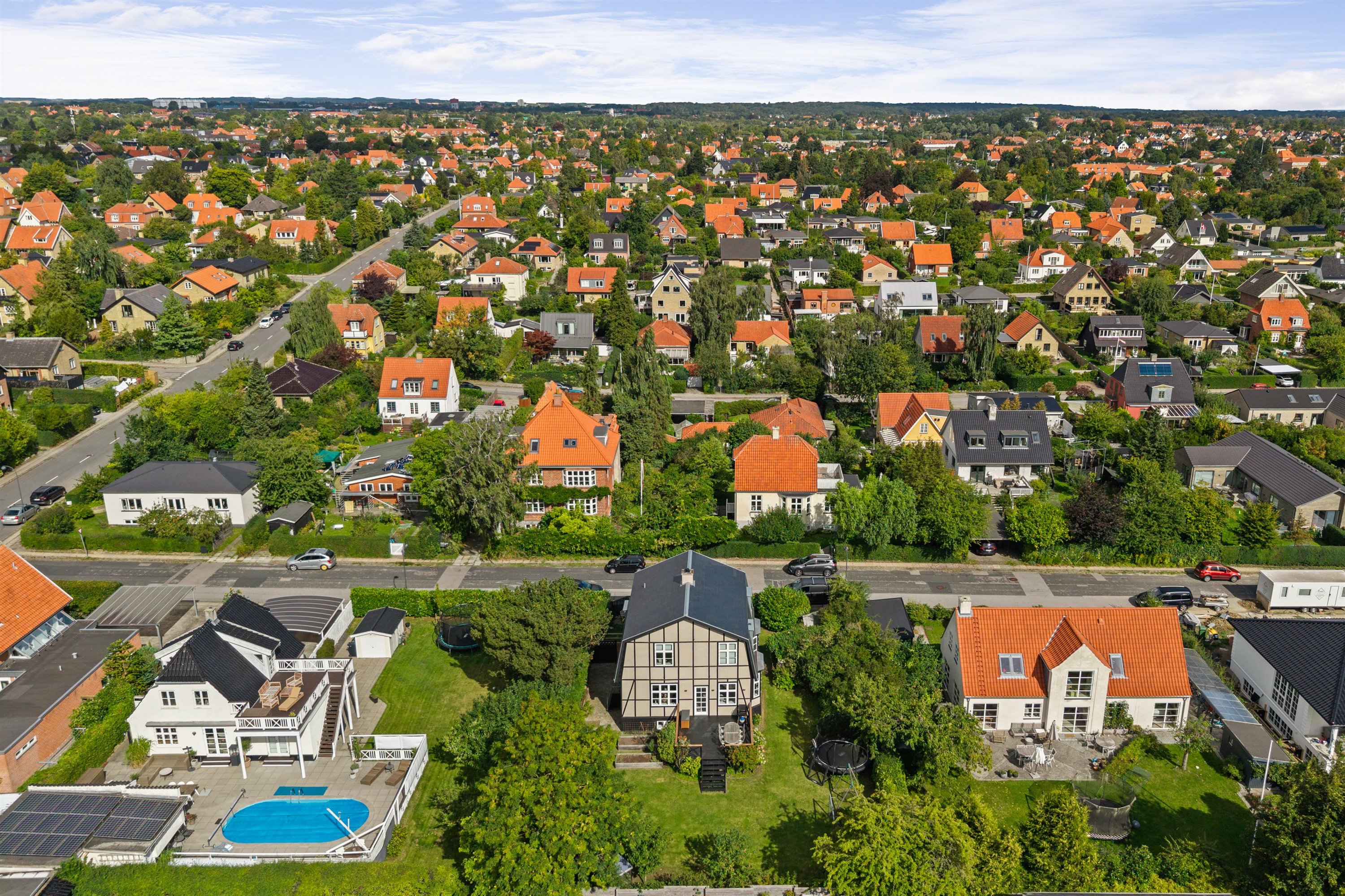 Fremhævet andet billede i fuldskærmstilstand. Billede af Hulkærvej 24, st., 2870 Dyssegård