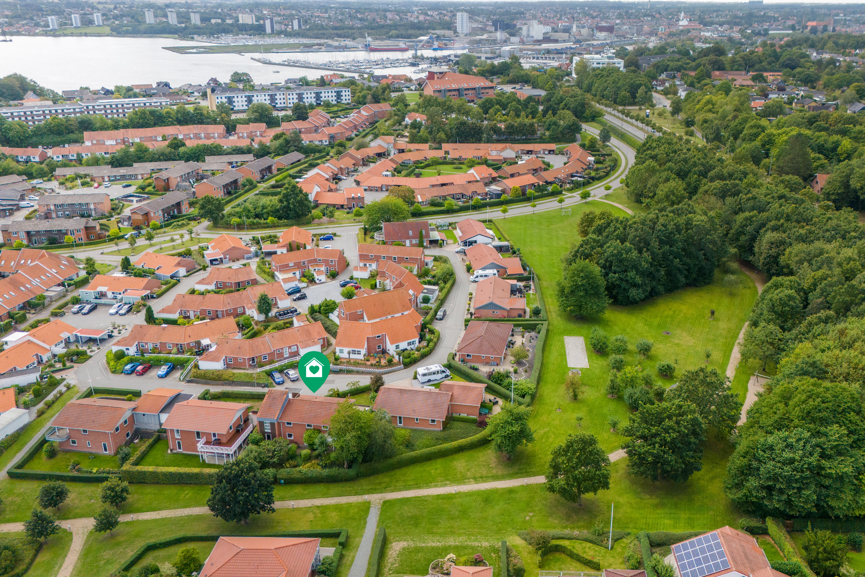 Fremhævet luftfoto billede i fuldskærmstilstand. Billede af Bogensevej 32, 6000 Kolding