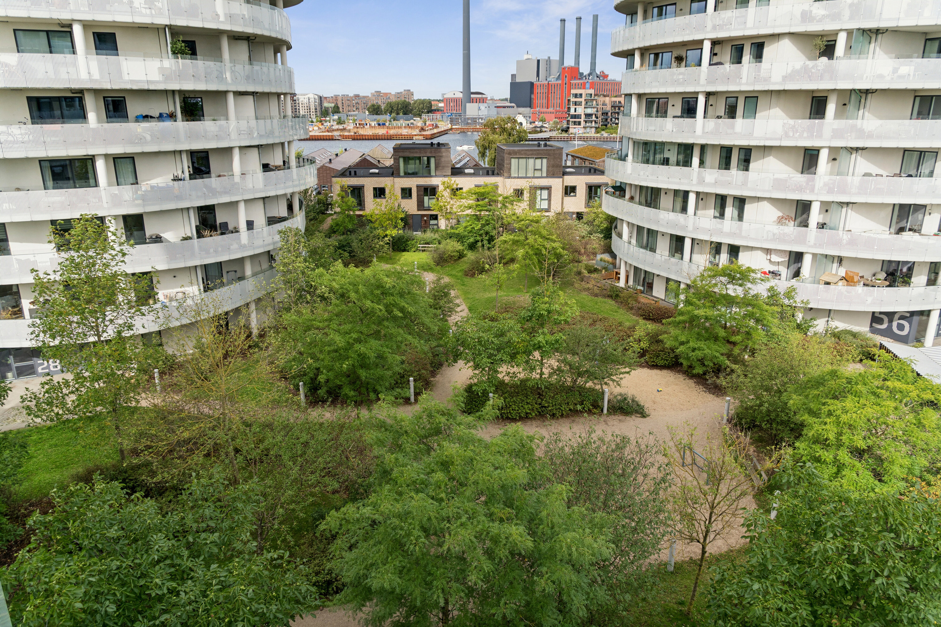 Fremhævet udendørs billede i fuldskærmstilstand. Billede af Rundholtsvej 26, 4. 4., 2300 København S