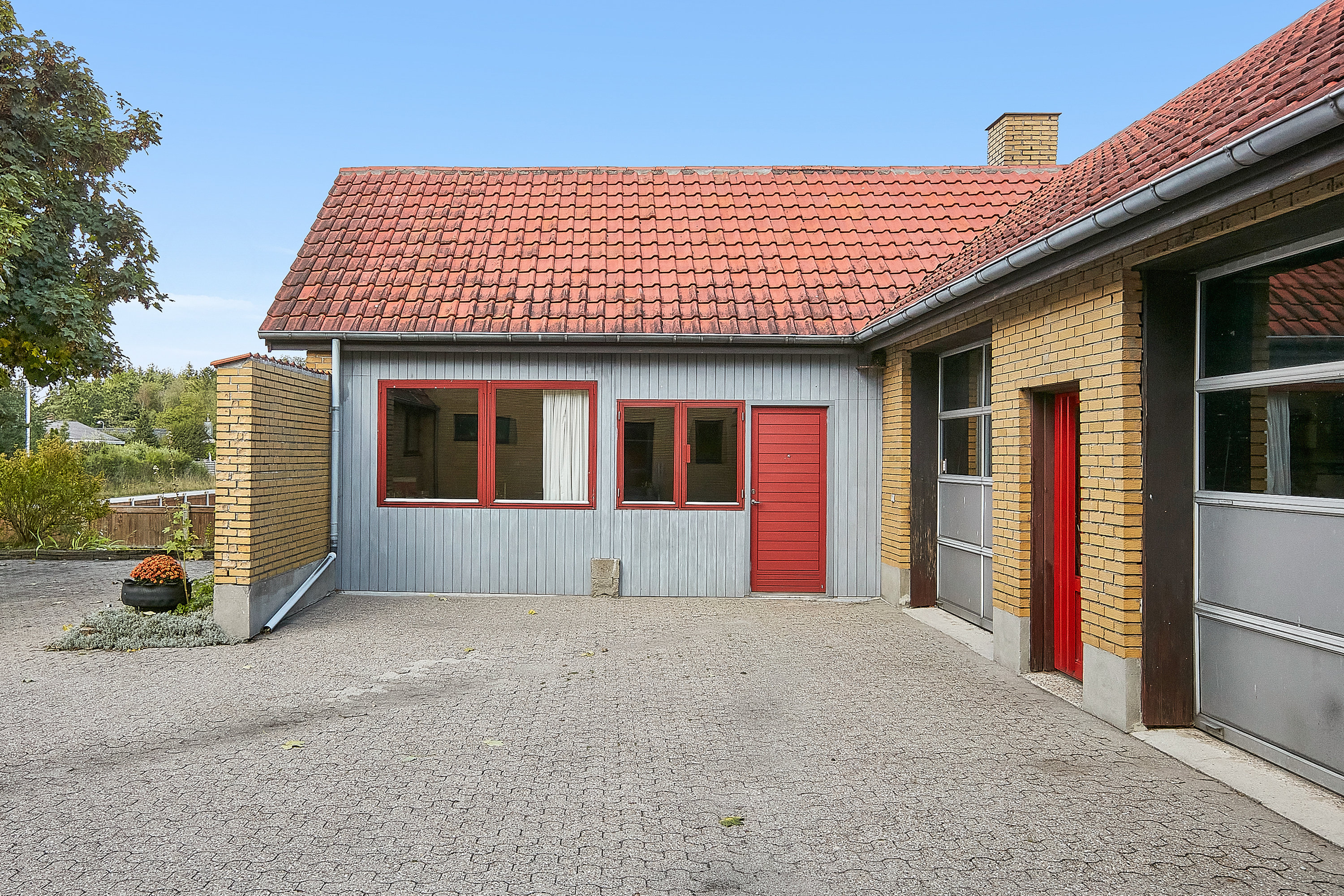 Fremhævet andet billede i fuldskærmstilstand. Billede af Vejlevej 11, Hjøllund, 7362 Hampen
