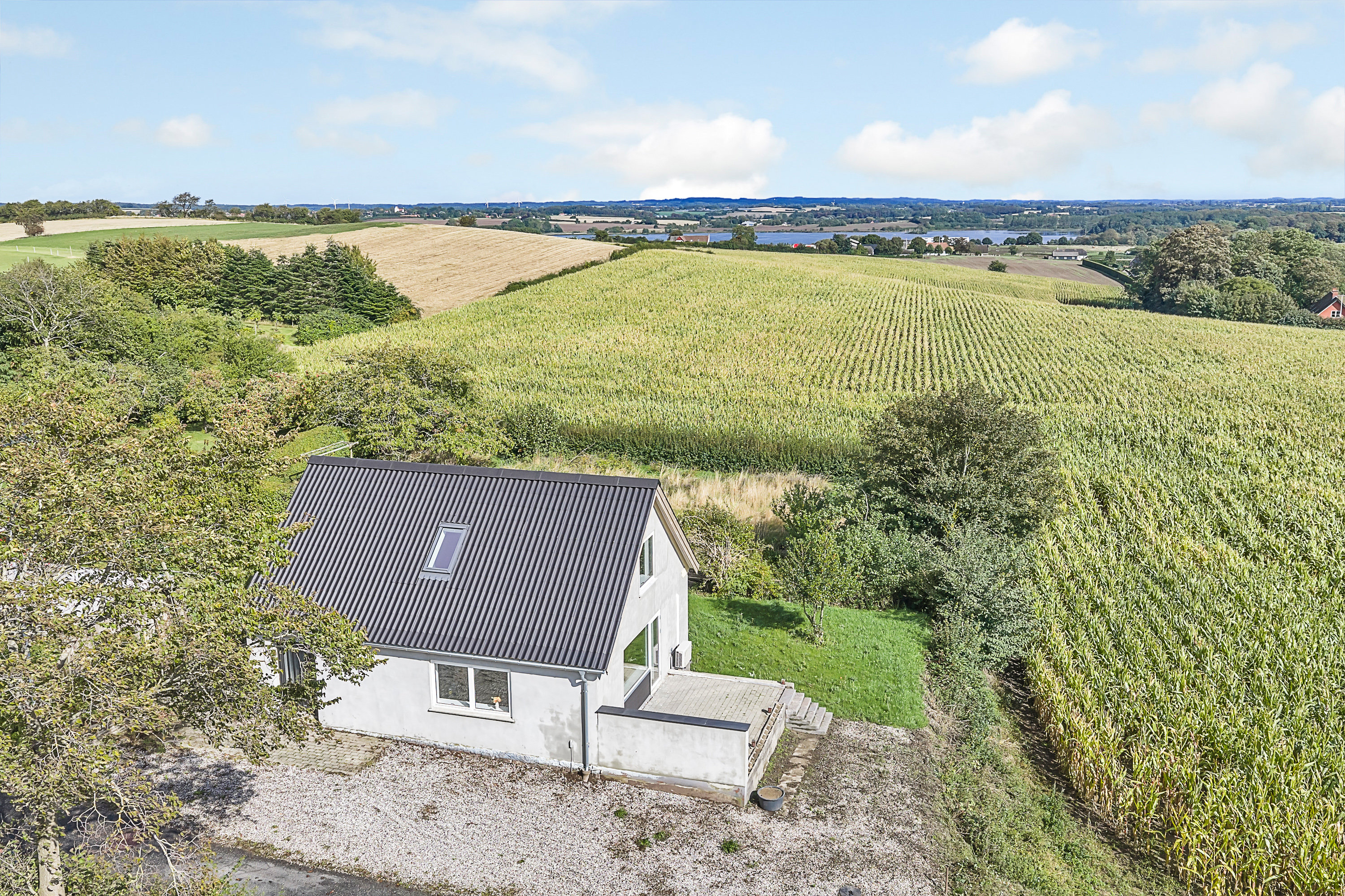 Fremhævet facade billede i fuldskærmstilstand. Billede af Eskemosegyden 53, Åstrup, 5600 Faaborg
