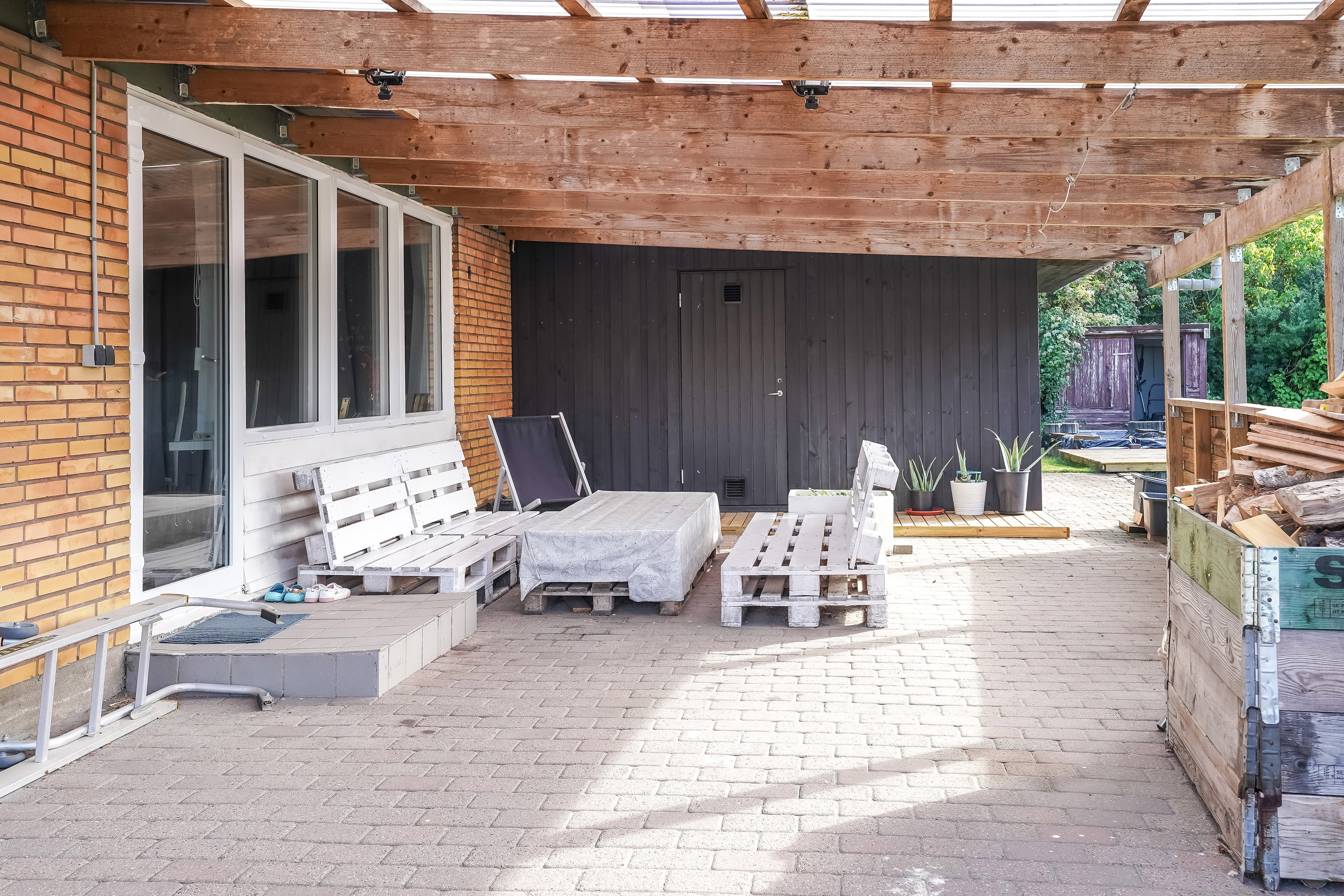 Fremhævet terrasse billede i fuldskærmstilstand. Billede af Vibevænget 3, 5492 Vissenbjerg
