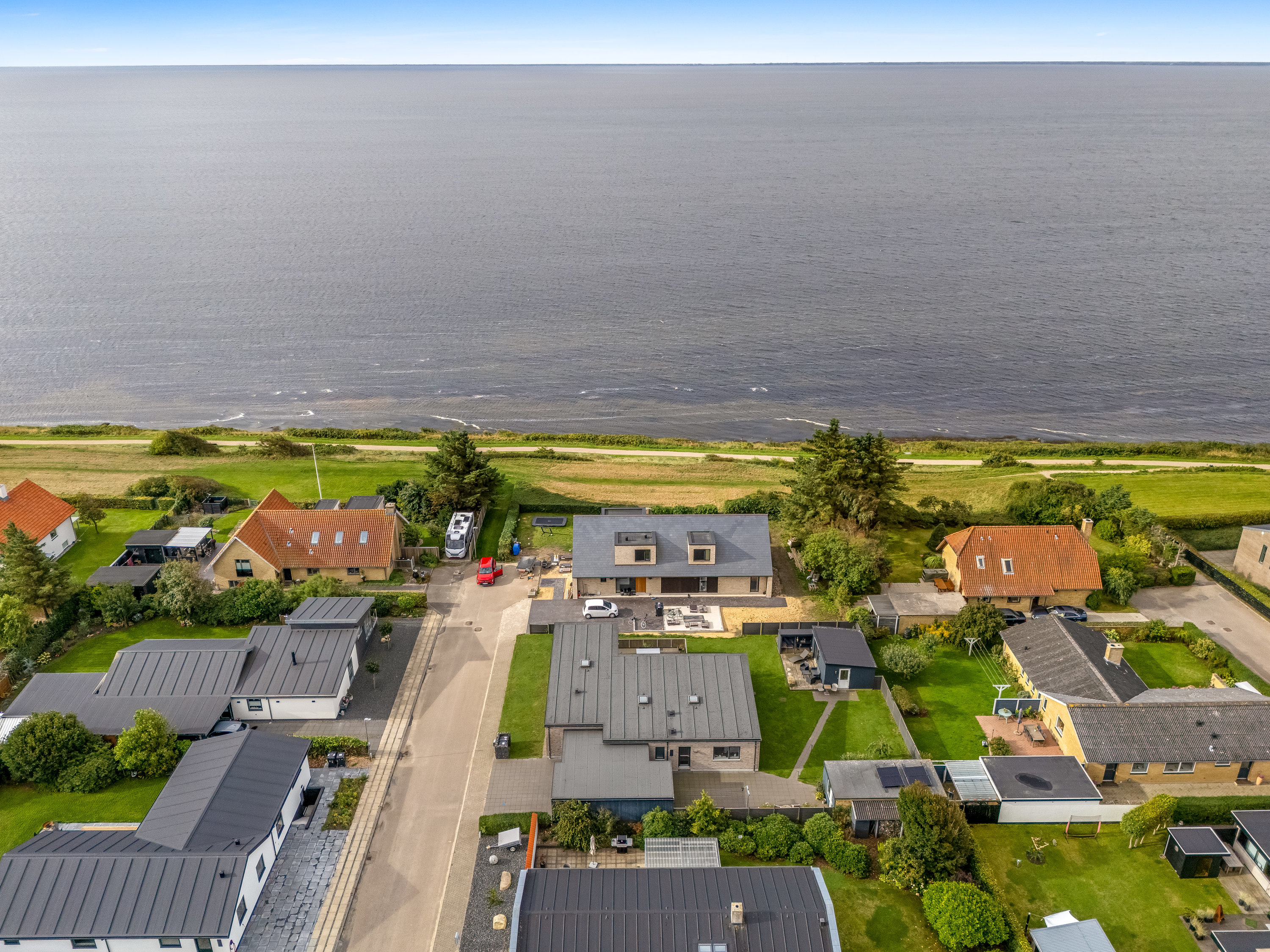 Fremhævet luftfoto billede i fuldskærmstilstand. Billede af Birkevej 10, 6950 Ringkøbing