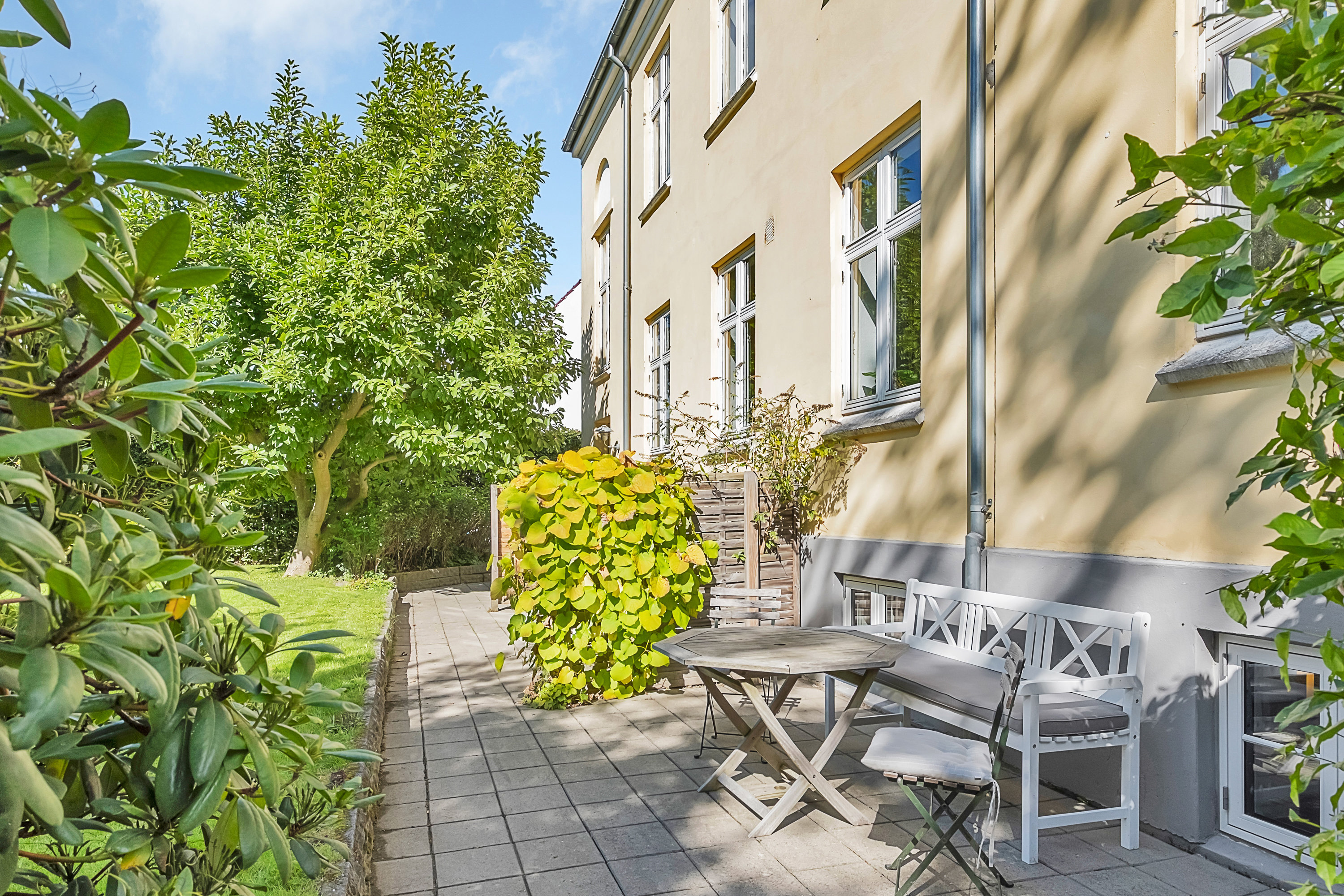 Fremhævet terrasse billede i fuldskærmstilstand. Billede af Holtevej 22, st., 8000 Aarhus C