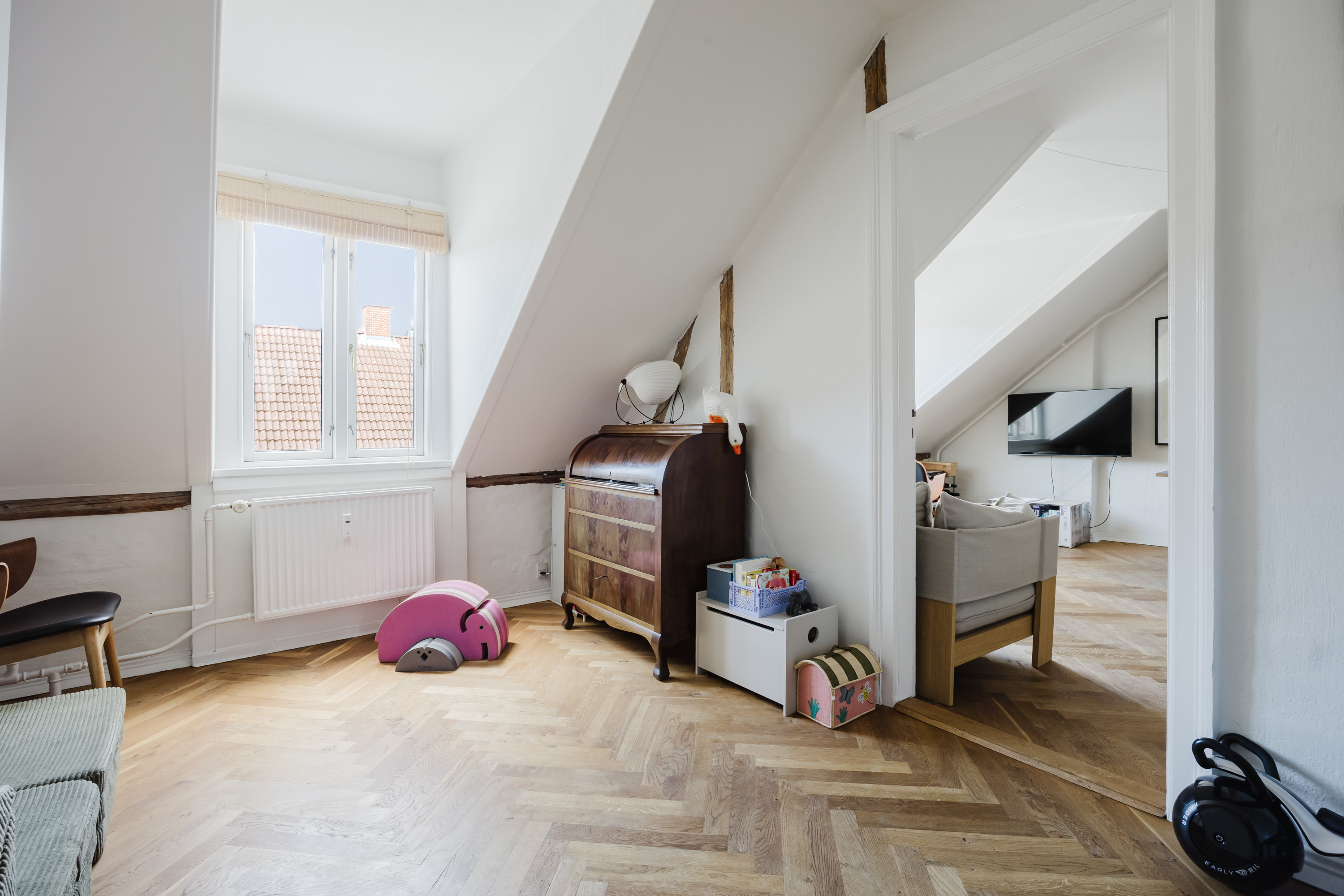 Fremhævet andet billede i fuldskærmstilstand. Billede af Sankt Jørgens Allé 8, 5. tv., 1615 København V