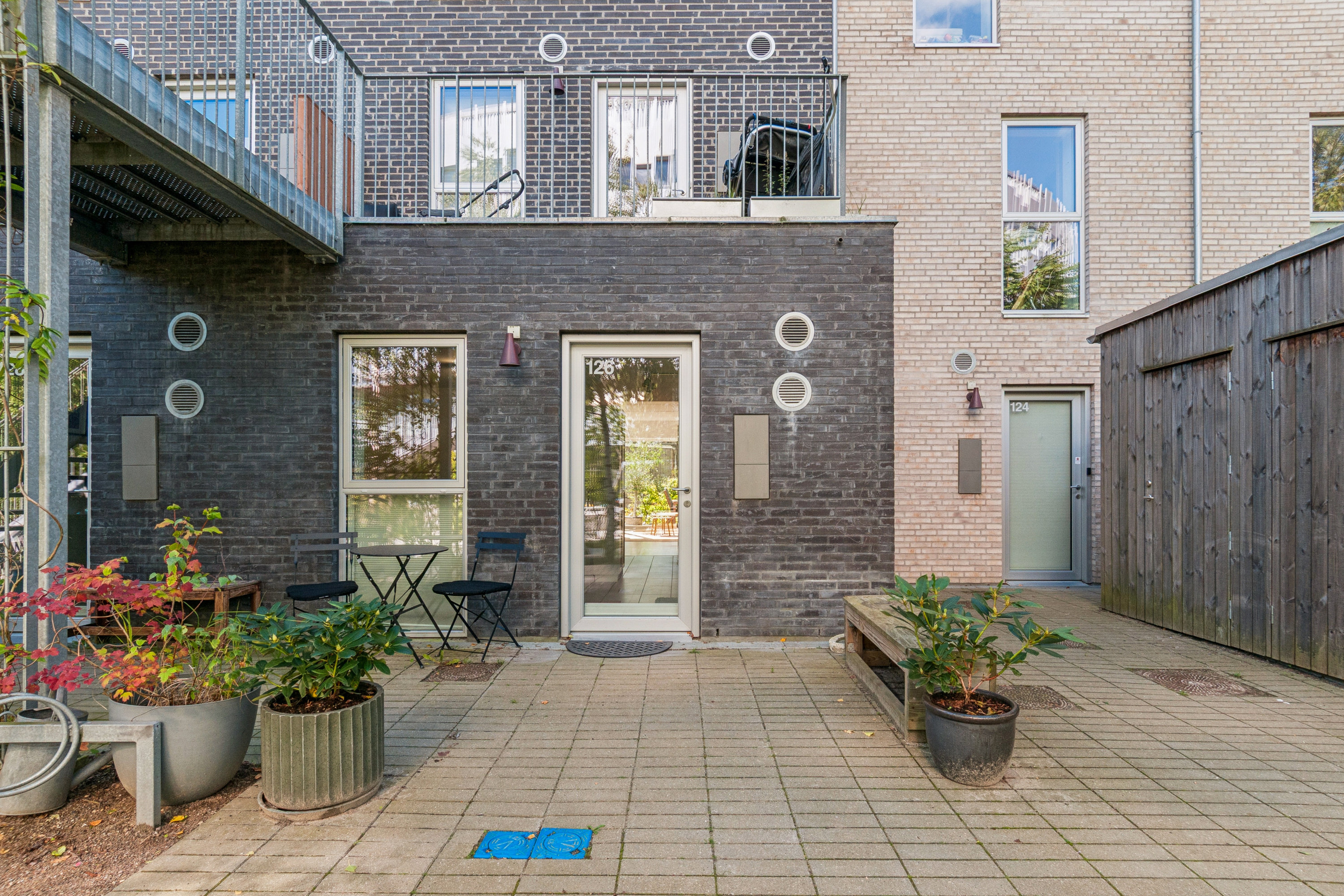 Fremhævet terrasse billede i fuldskærmstilstand. Billede af Ejler Billes Allé 126, 2300 København S