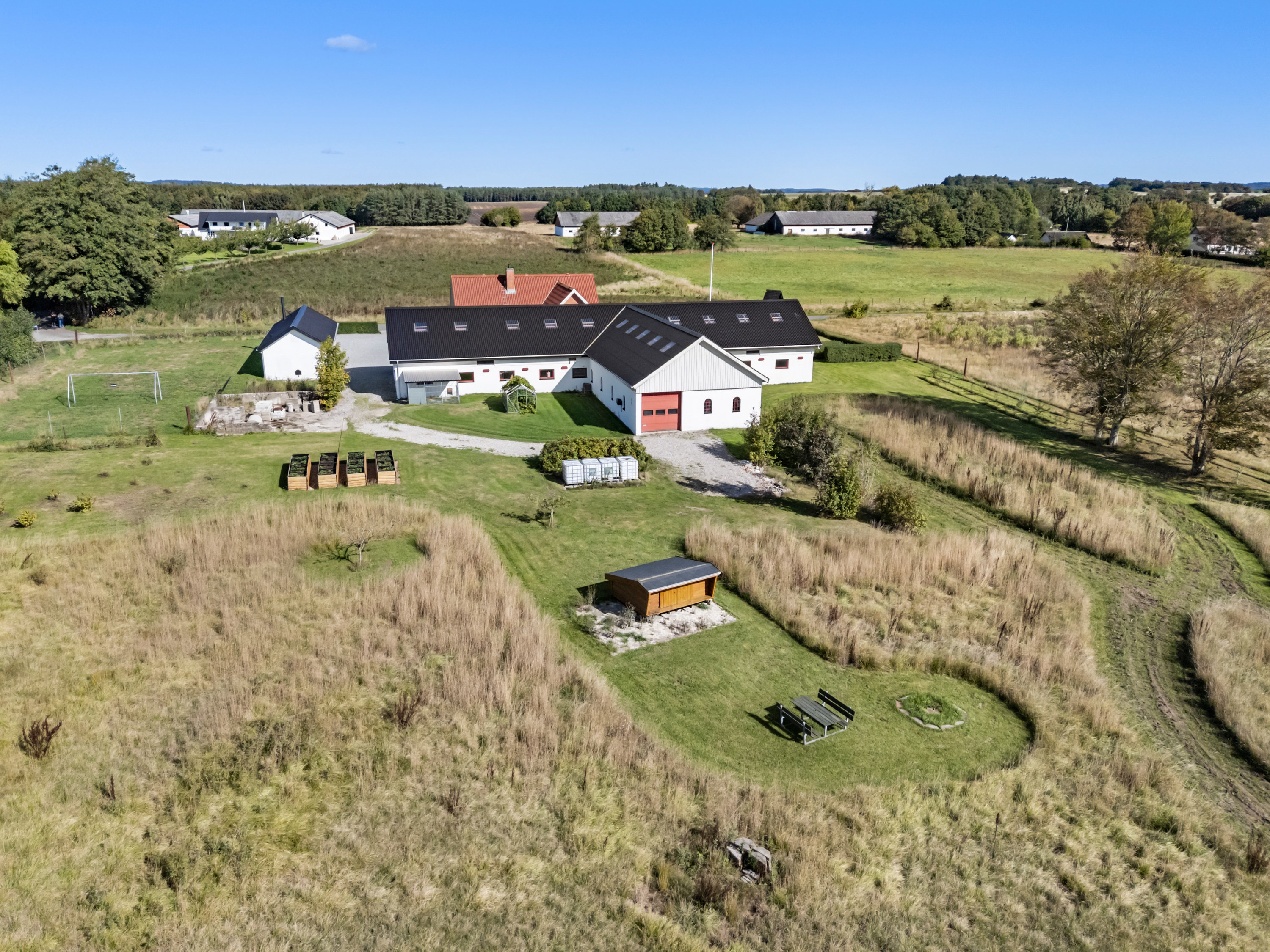 Fremhævet luftfoto billede i fuldskærmstilstand. Billede af Hollenstedvej 3, Ørum, 9320 Hjallerup