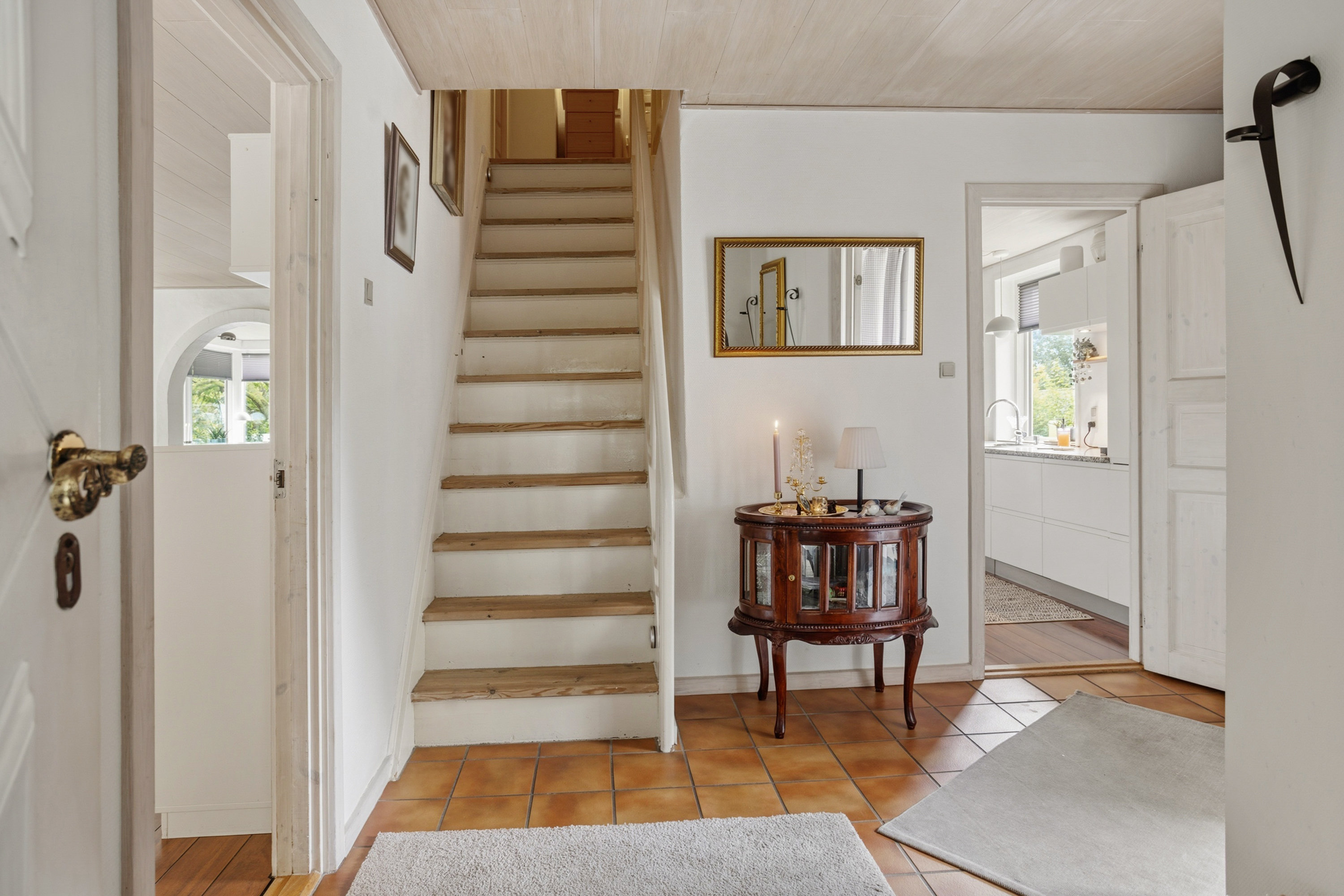 Fremhævet trappe billede i fuldskærmstilstand. Billede af Katsigvej 21, Skærum, 9900 Frederikshavn