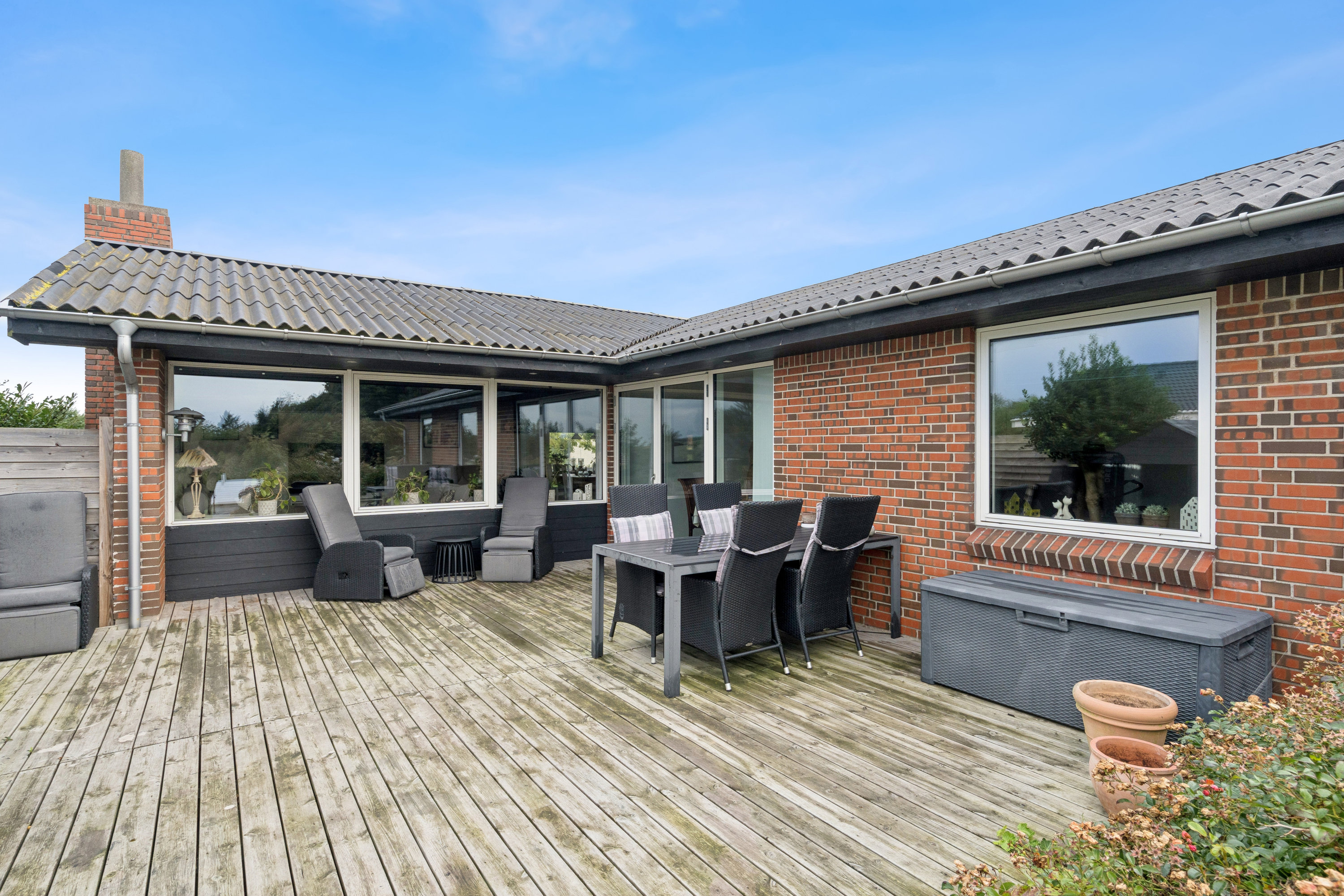 Fremhævet terrasse billede i fuldskærmstilstand. Billede af Sejlmagervænget 3, Horne, 9850 Hirtshals