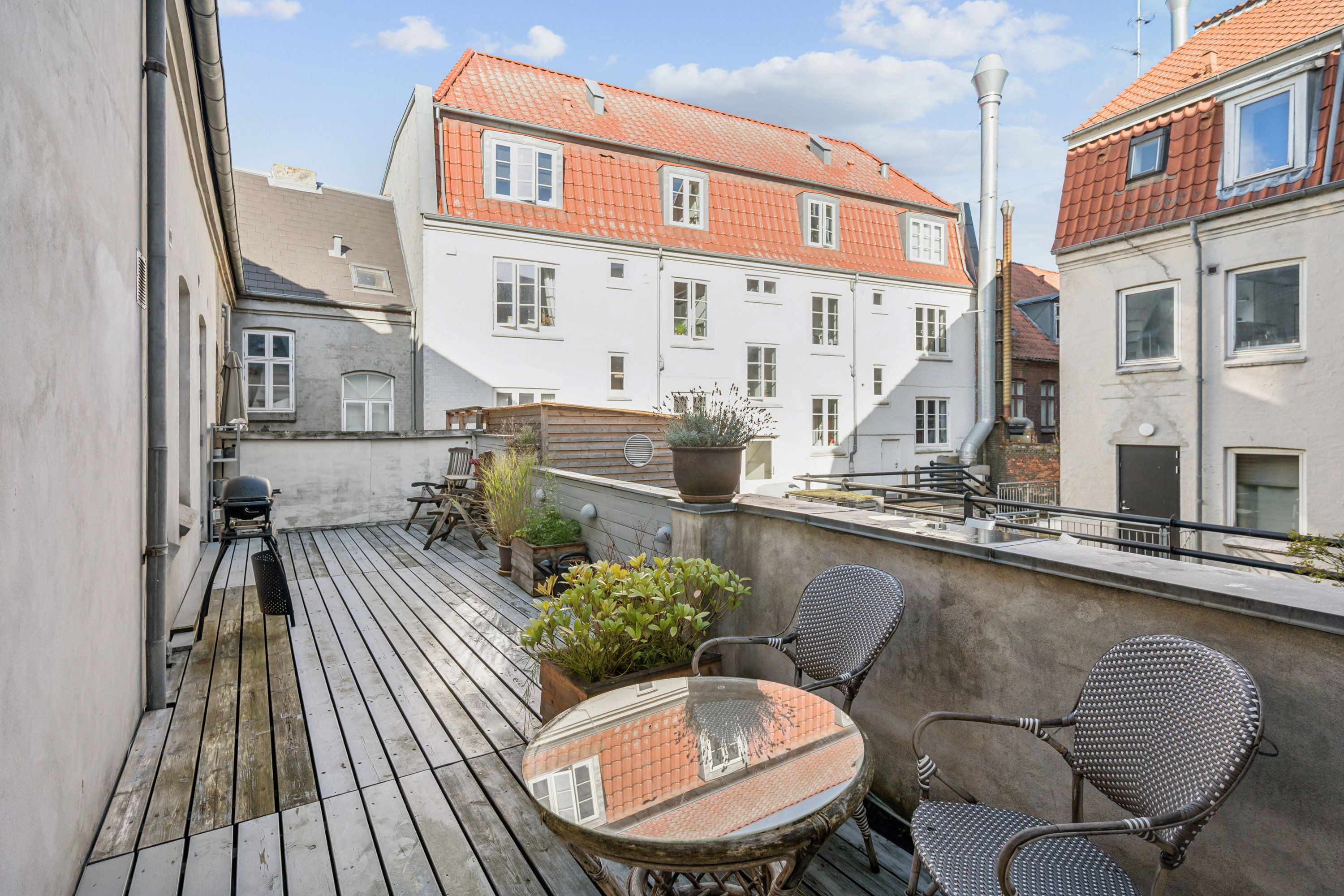 Fremhævet andet billede i fuldskærmstilstand. Billede af Mindebrogade 2, 1. th., 8000 Aarhus C
