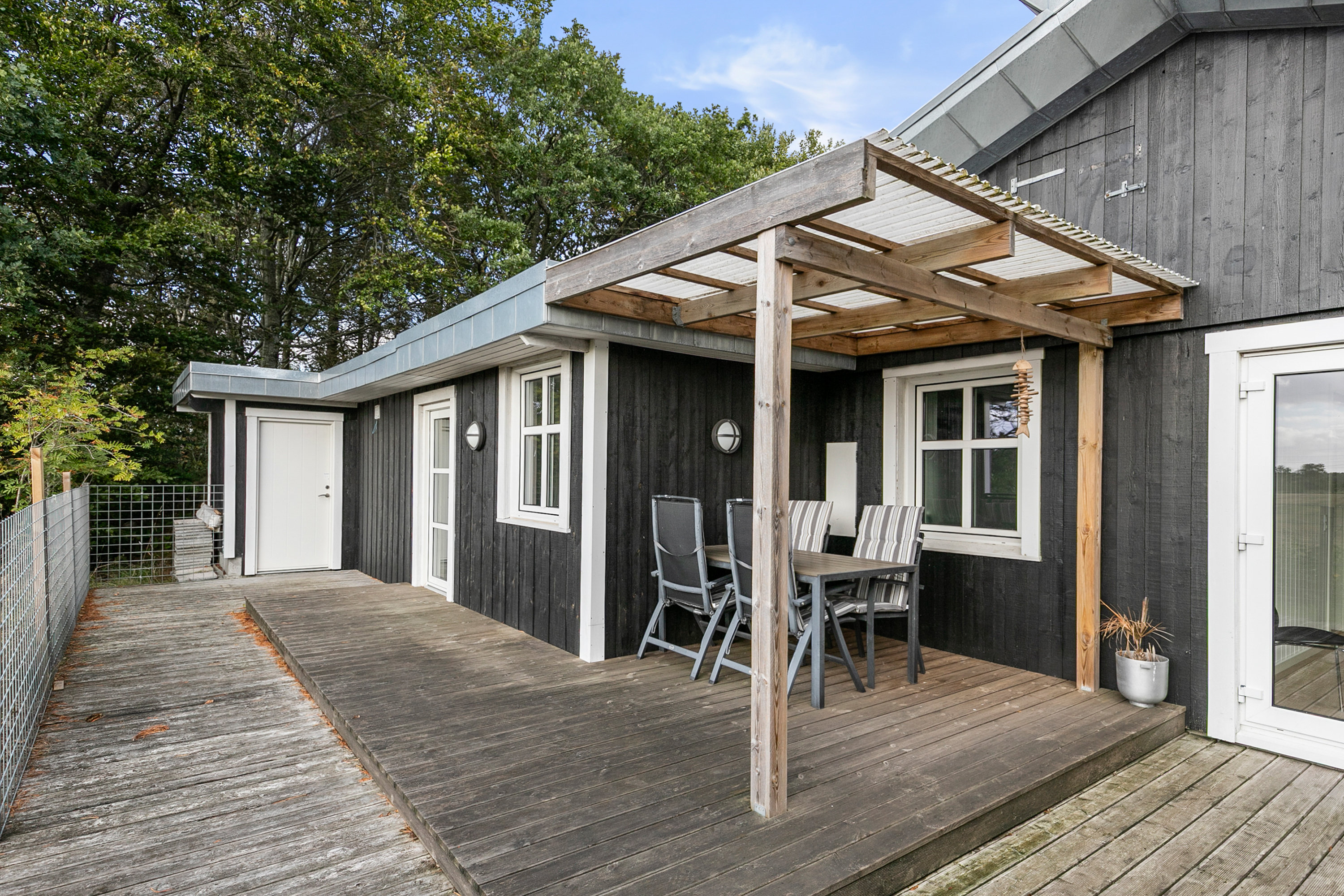 Fremhævet overdækket terrasse billede i fuldskærmstilstand. Billede af Gattenvej 90, Gatten, 9640 Farsø