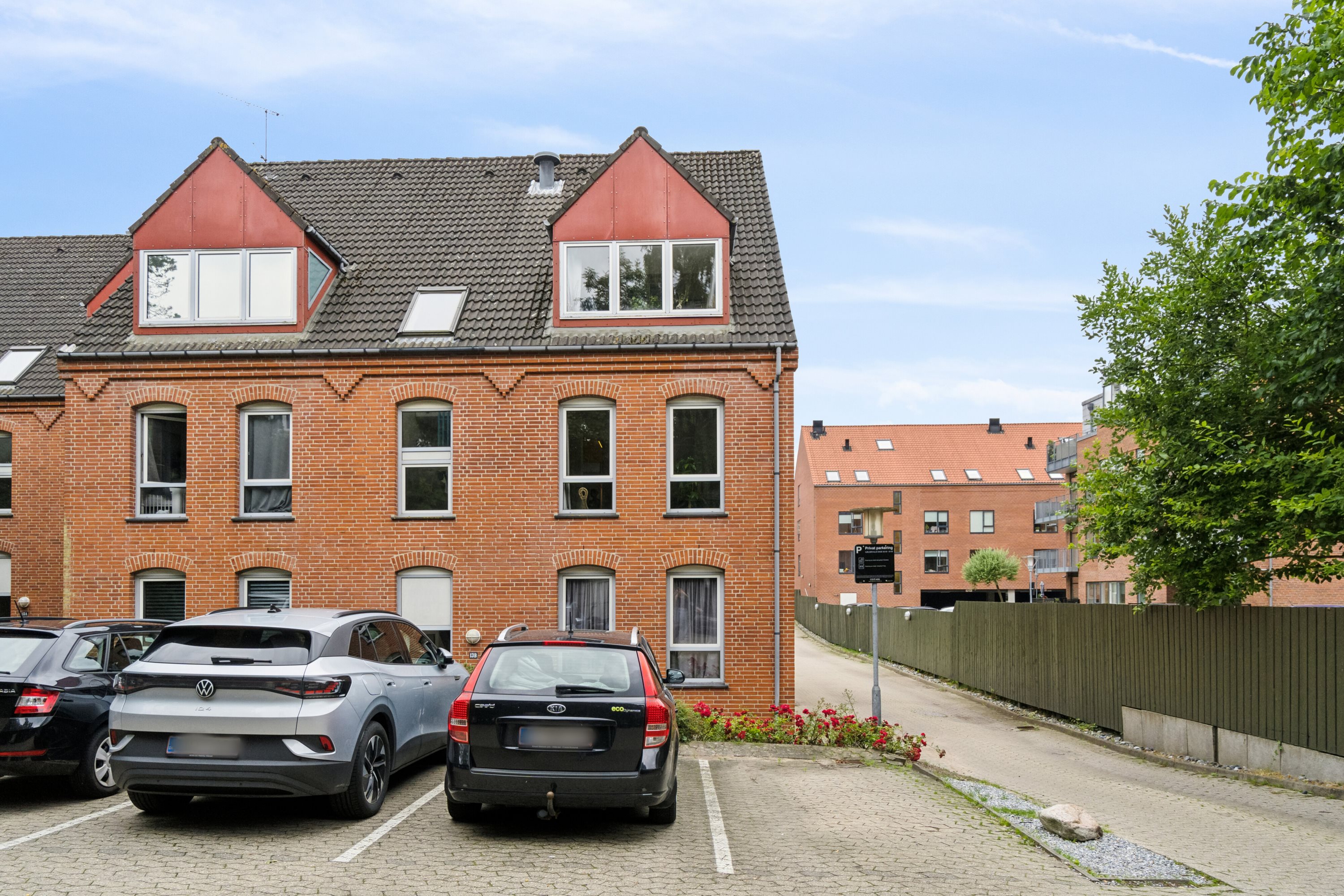 Fremhævet parkeringsplads billede i fuldskærmstilstand. Billede af Nordre Jernbanevej 13B, 1. th., 3400 Hillerød