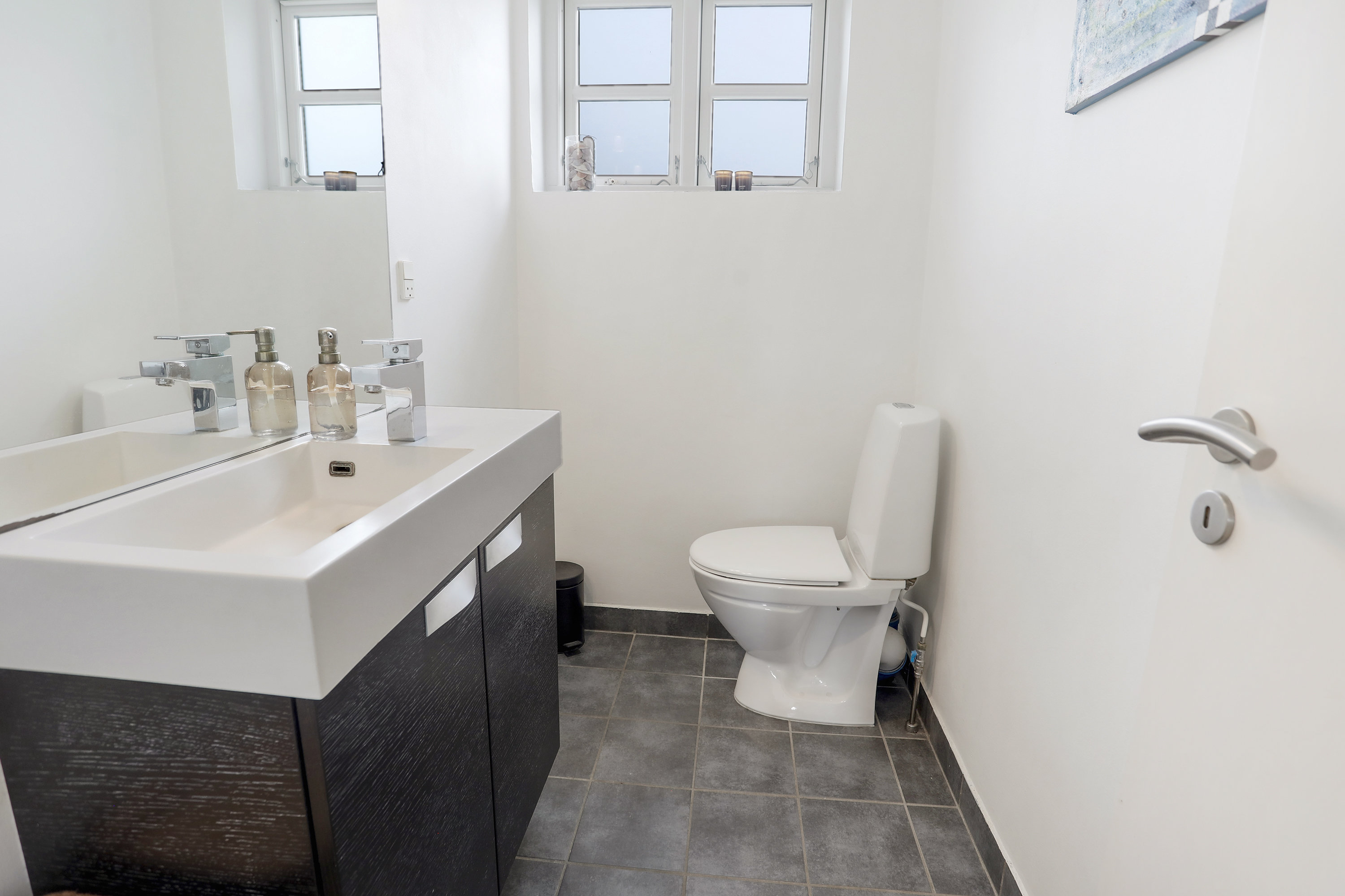 Fremhævet toilet billede i fuldskærmstilstand. Billede af Ilfordvej 10, 2300 København S