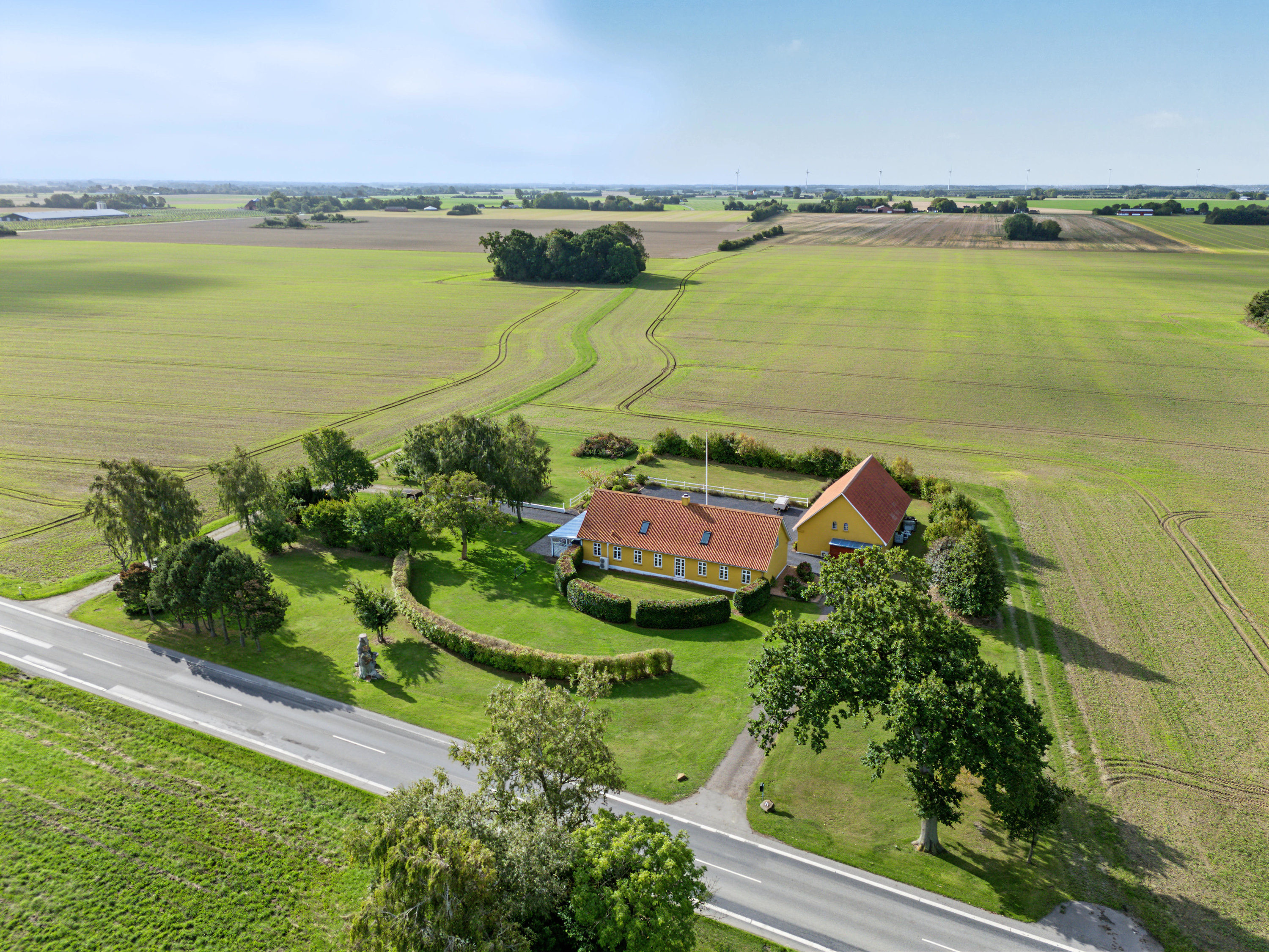 Fremhævet luftfoto billede i fuldskærmstilstand. Billede af Nakskov Landevej 75, Vejleby, 4970 Rødby