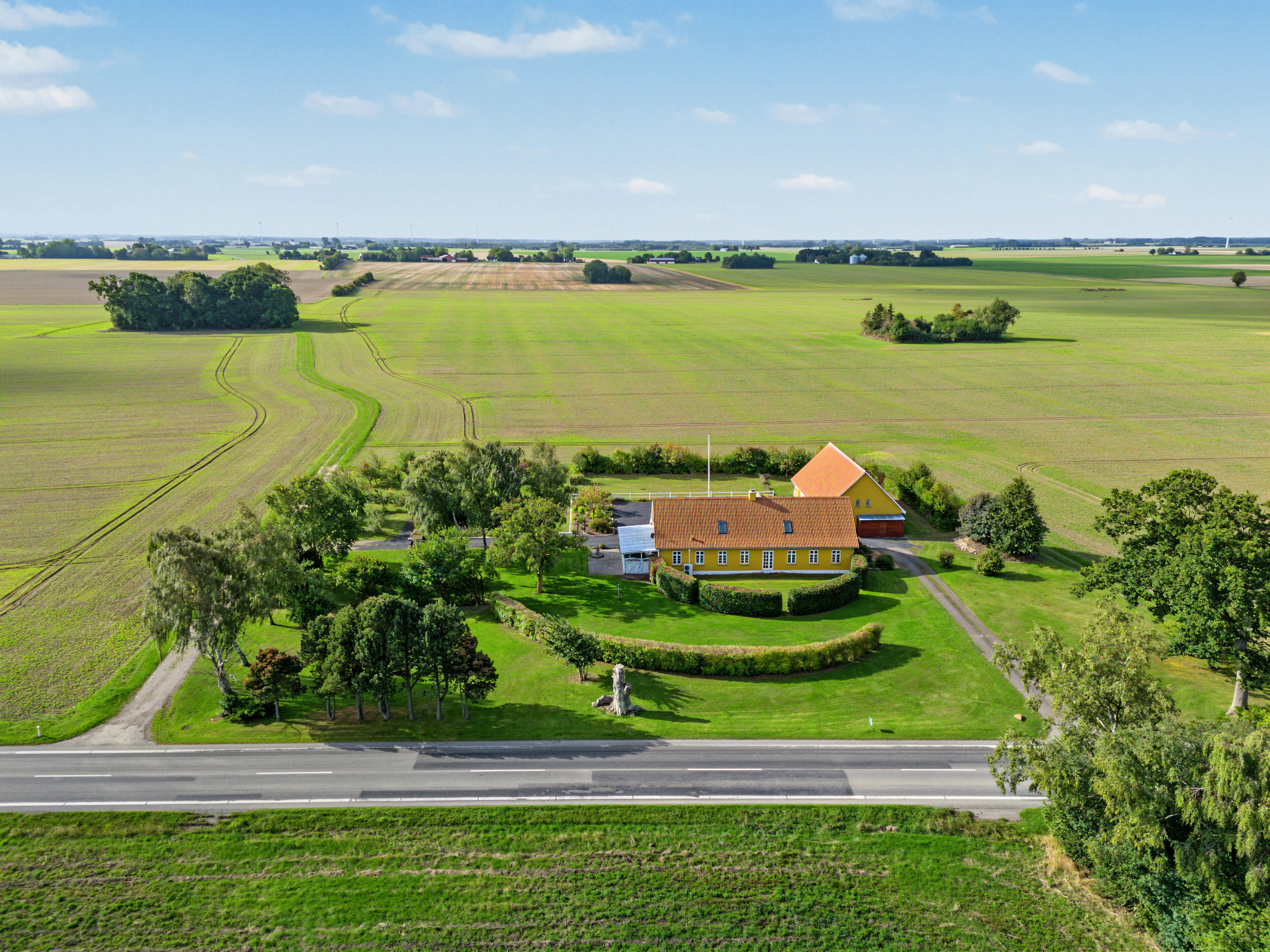 Fremhævet luftfoto billede i fuldskærmstilstand. Billede af Nakskov Landevej 75, Vejleby, 4970 Rødby