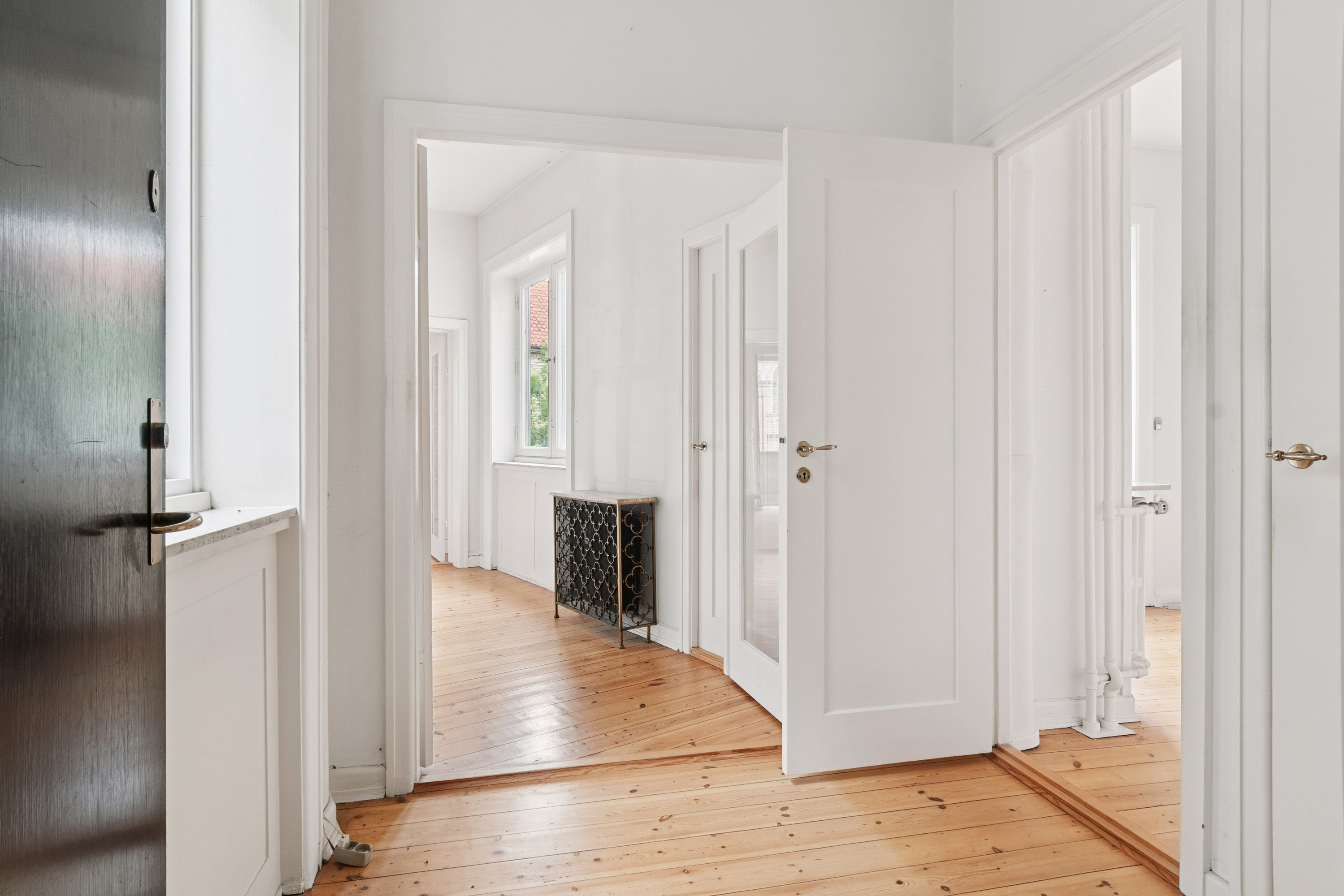 Fremhævet entré billede i fuldskærmstilstand. Billede af Vodroffsvej 2B, 2. th., 1900 Frederiksberg C