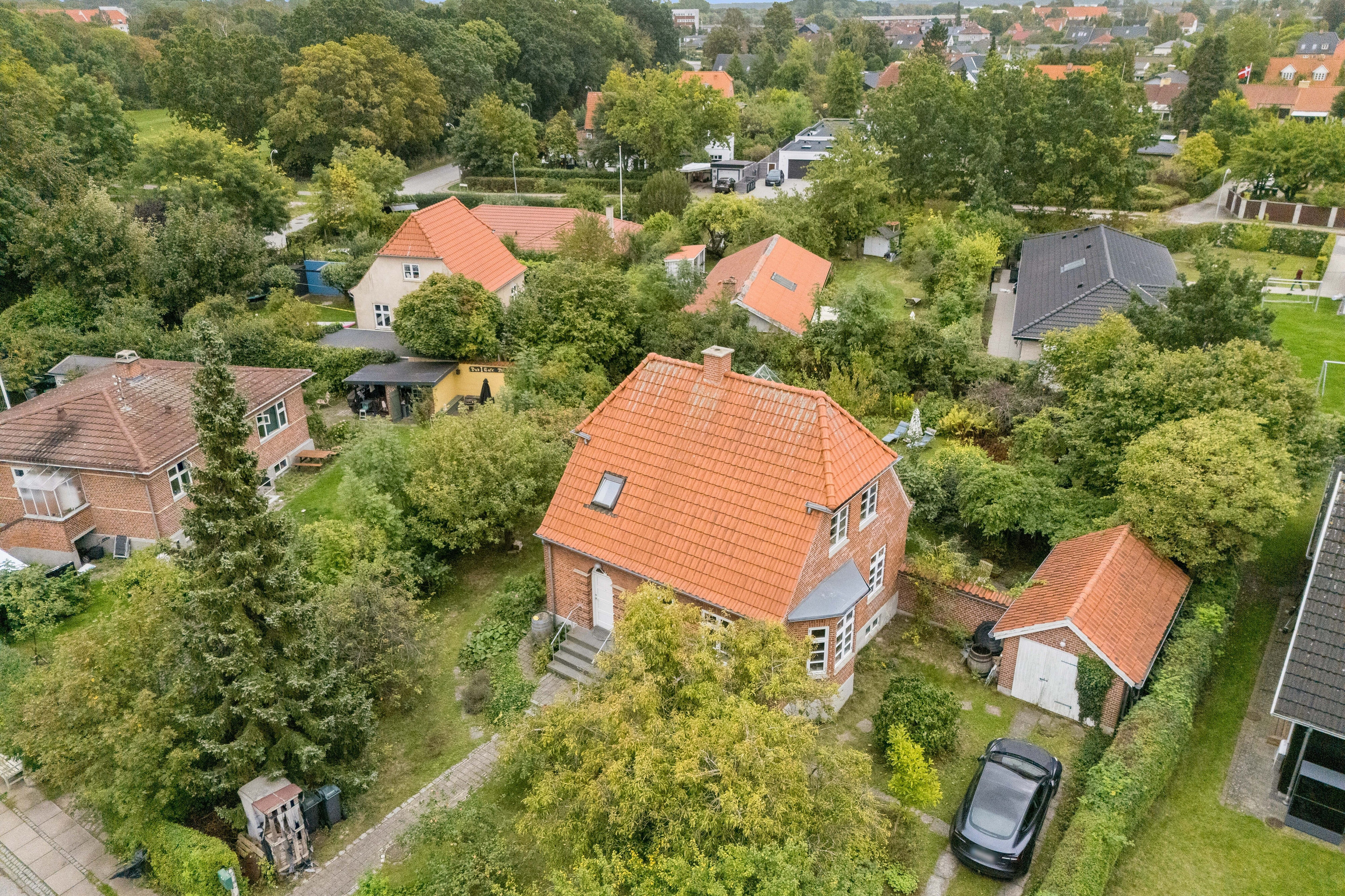 Fremhævet luftfoto billede i fuldskærmstilstand. Billede af Greve Alle 88, 2650 Hvidovre