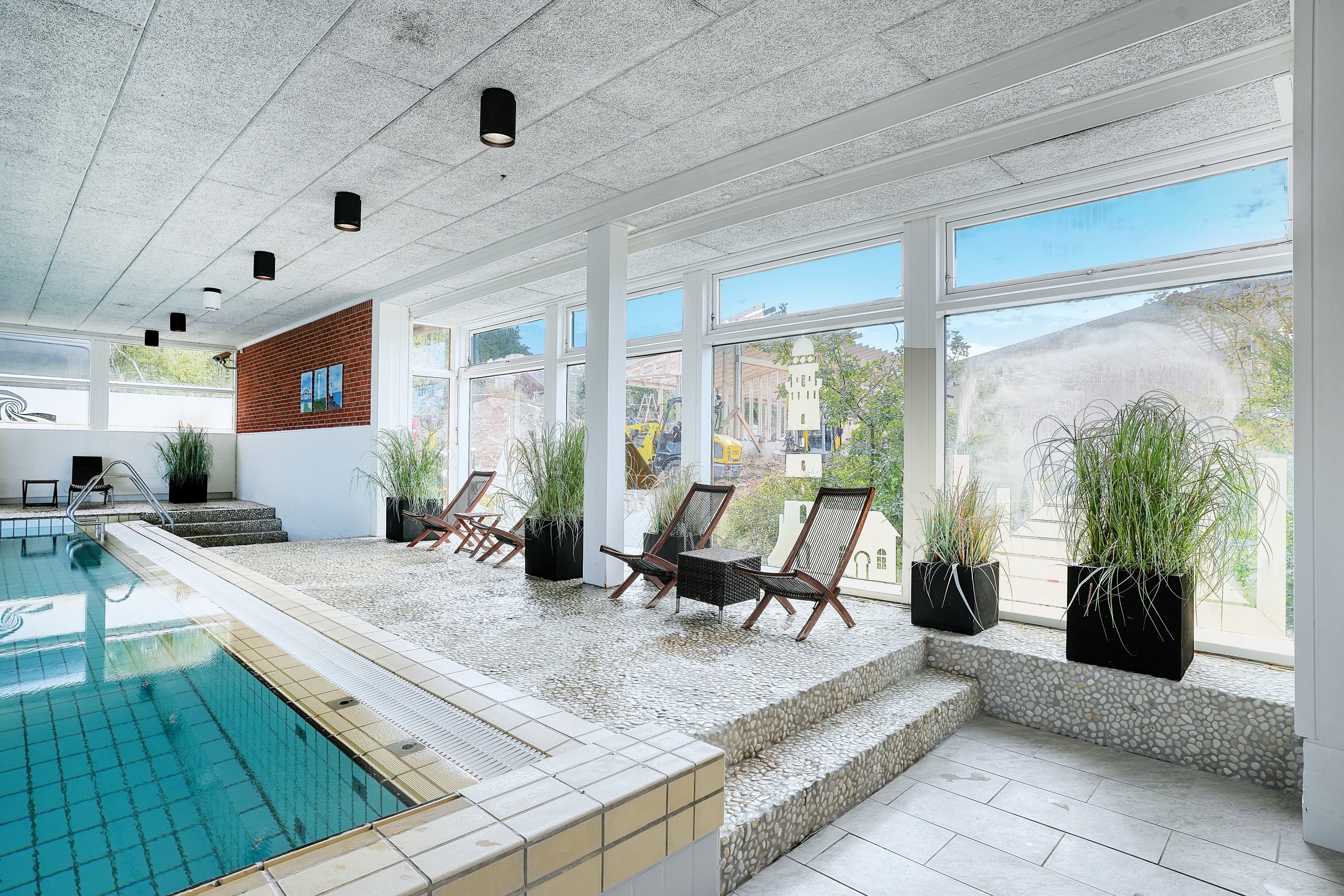Fremhævet swimmingpool feriecenter billede i fuldskærmstilstand. Billede af Feriebyen 8, 3250 Gilleleje