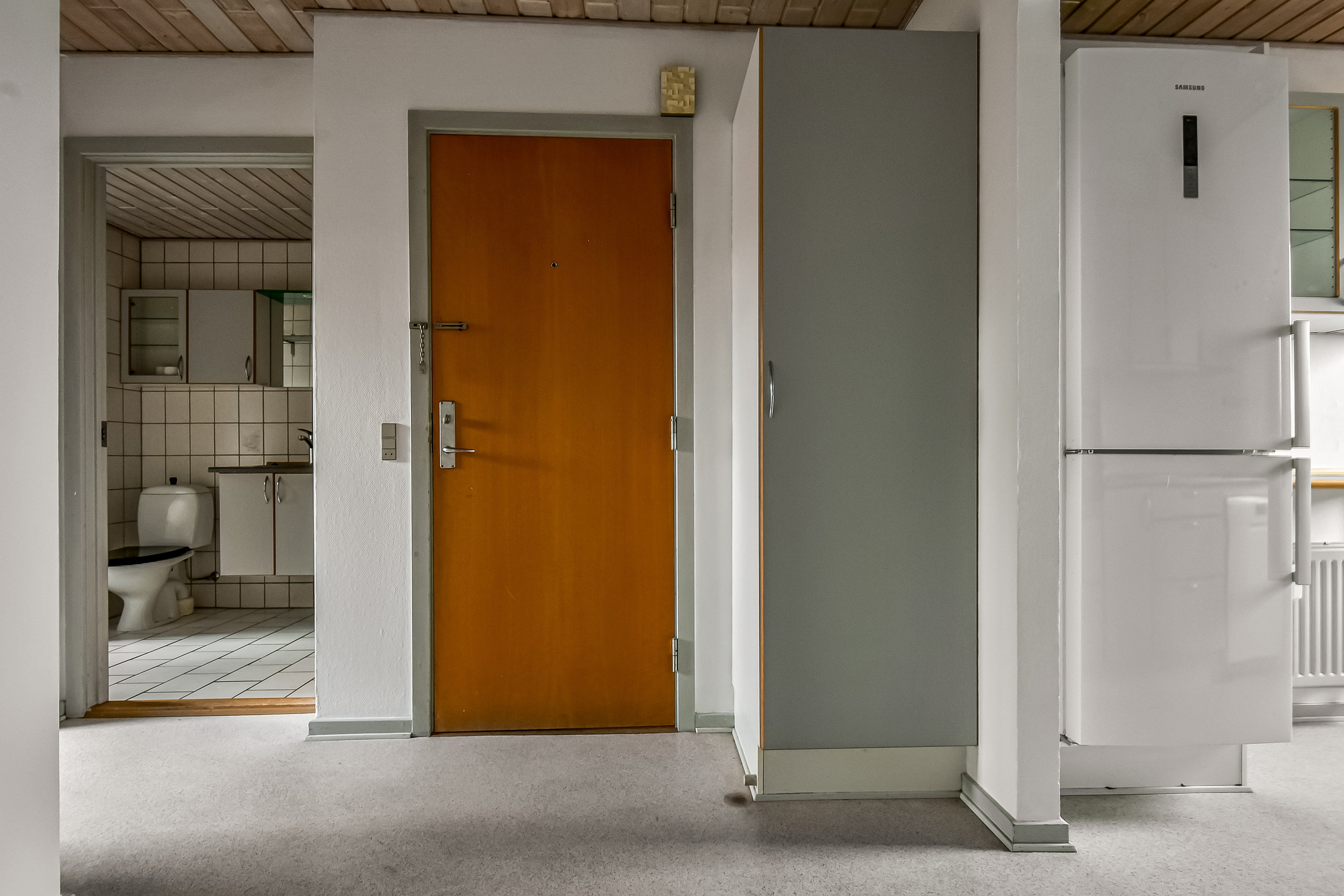 Fremhævet entré billede i fuldskærmstilstand. Billede af Elmegade 2C, 1. tv., Hammerum, 7400 Herning