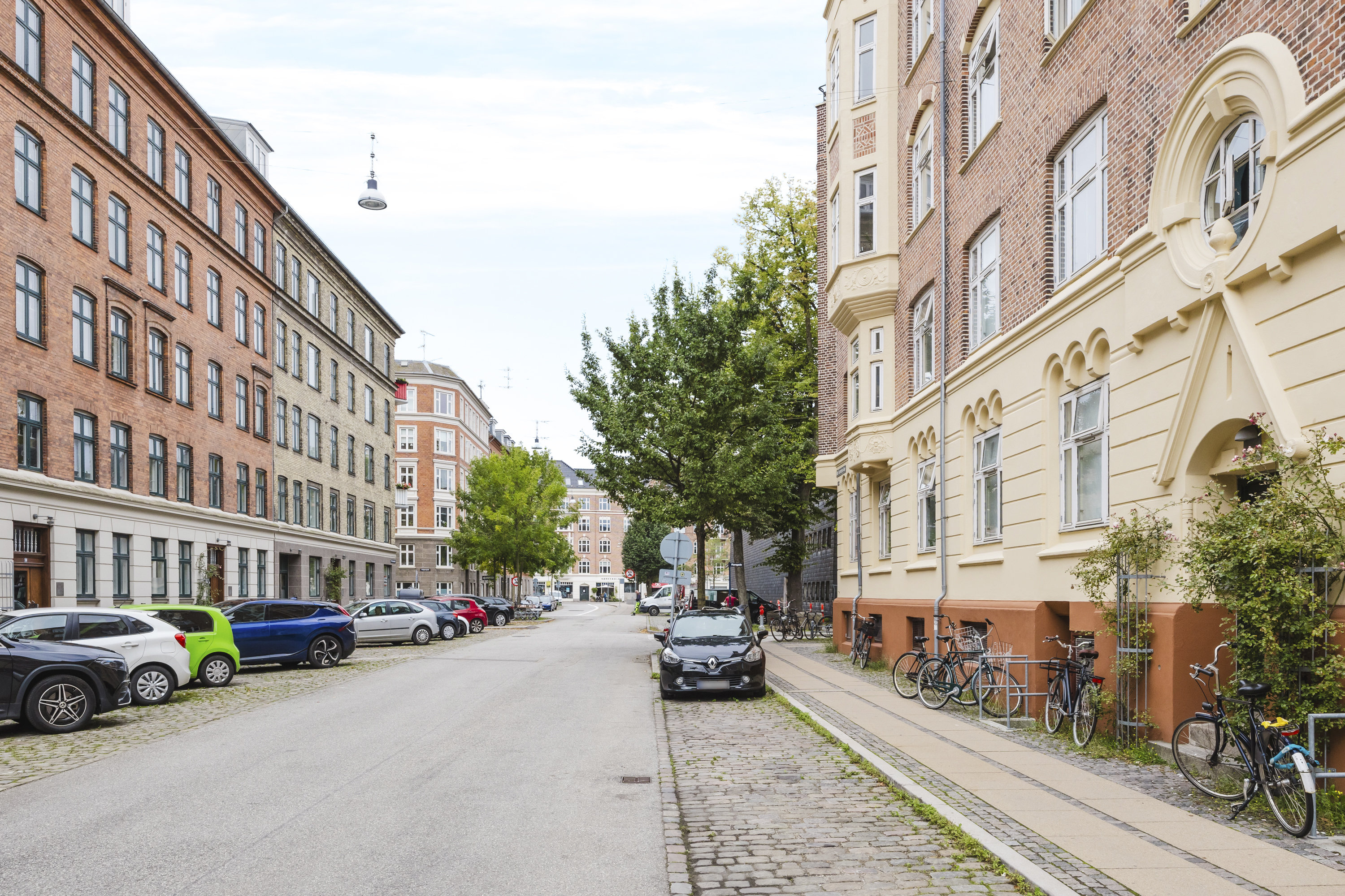 Fremhævet andet billede i fuldskærmstilstand. Billede af Hiort Lorenzens Gade 8, kl. tv., 2200 København N