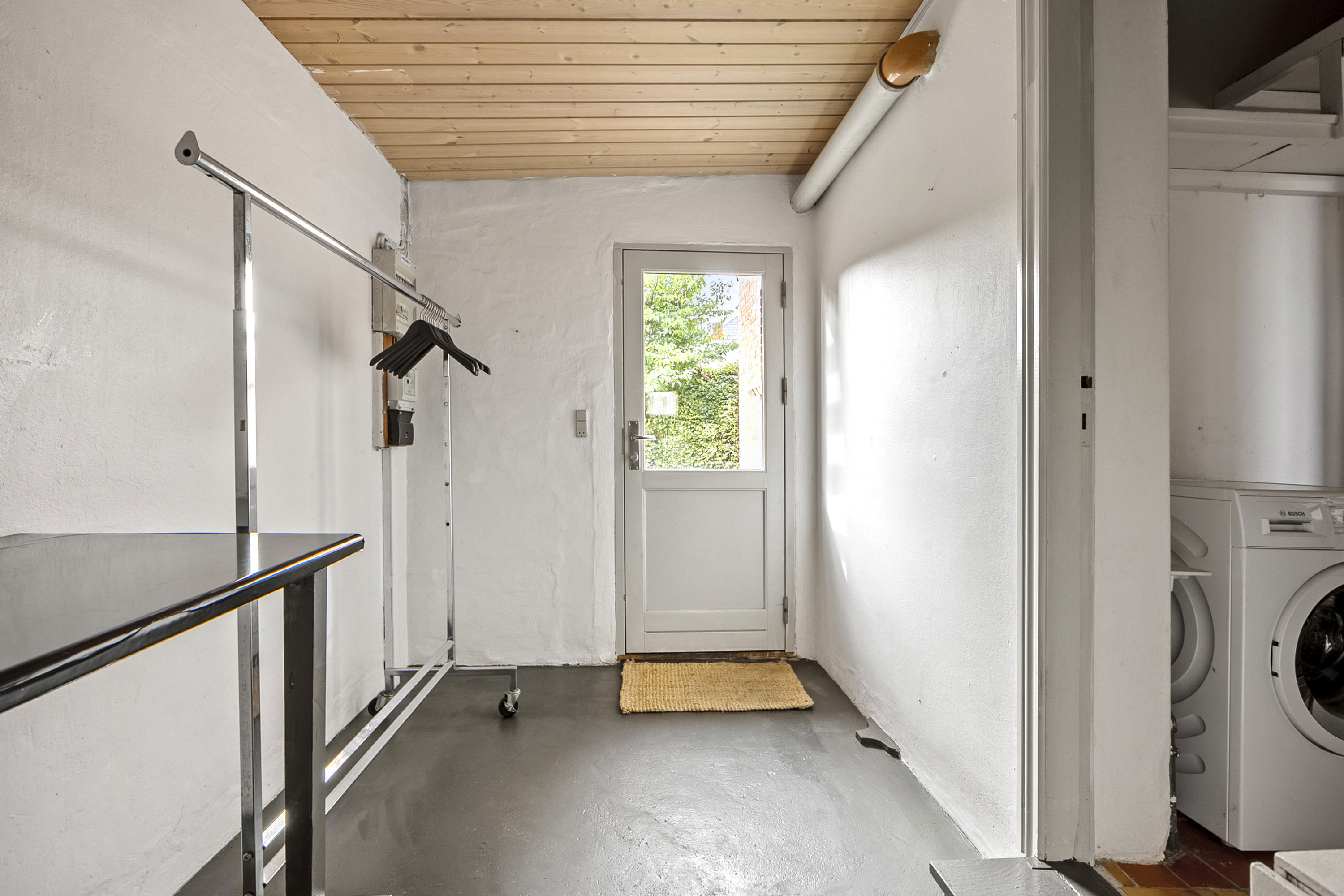 Fremhævet entré billede i fuldskærmstilstand. Billede af Løjt Storegade 5, Løjt Kirkeby, 6200 Aabenraa