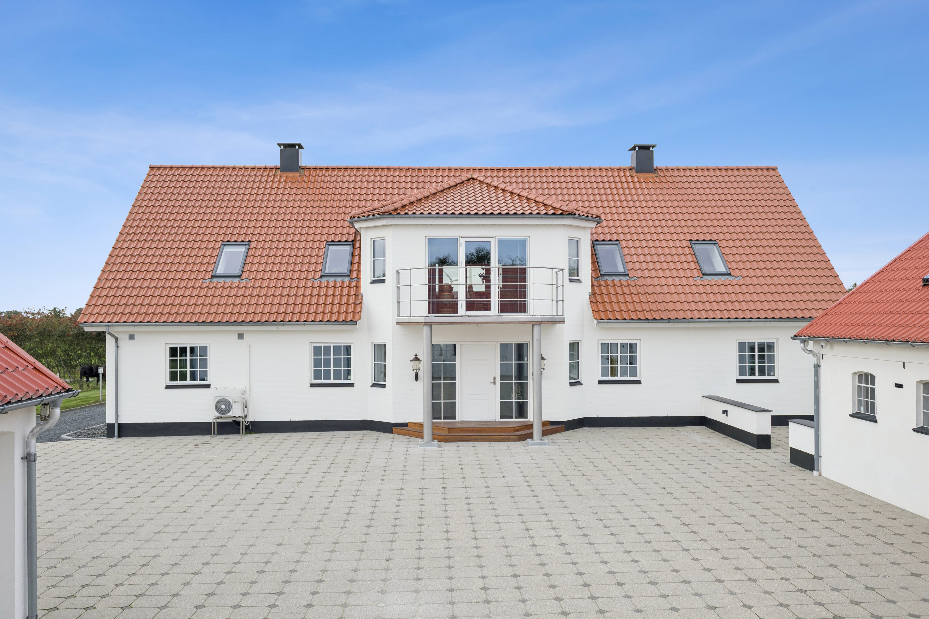 Fremhævet ejendom billede i fuldskærmstilstand. Billede af Kirkegårdsvej 10, Døstrup, 9500 Hobro