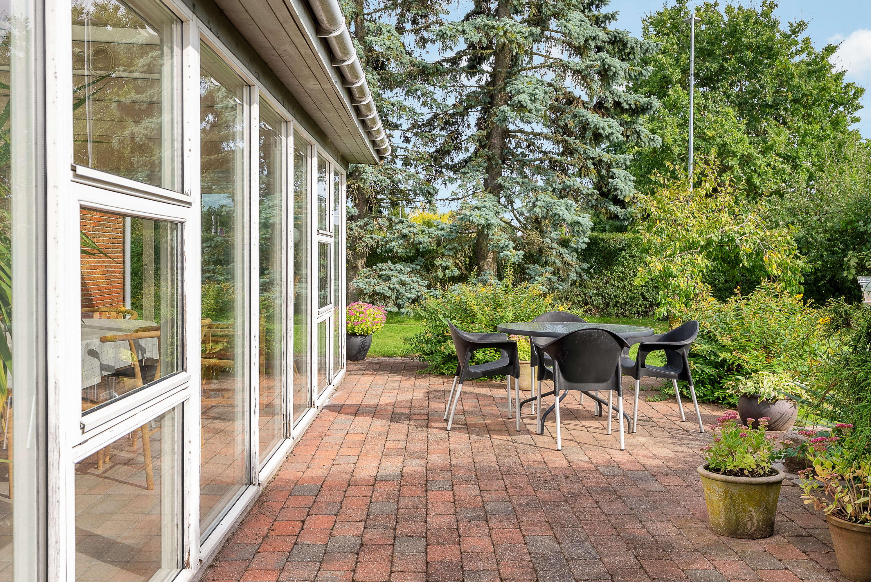 Fremhævet terrasse billede i fuldskærmstilstand. Billede af Kroggårdvej 89, Næsby, 5270 Odense N