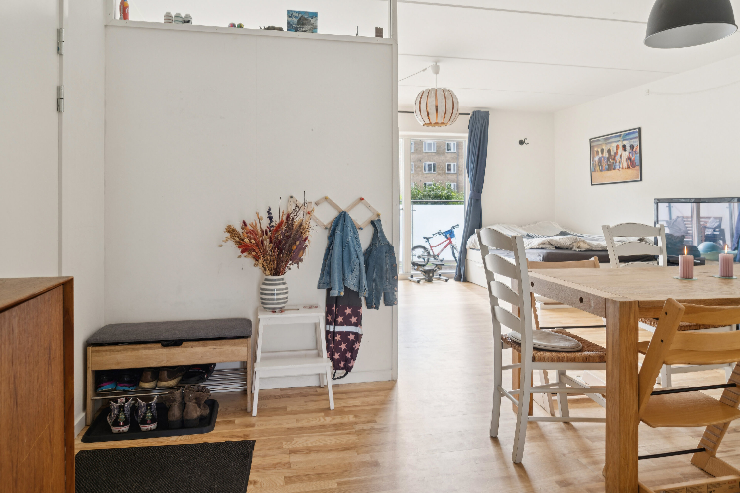 Fremhævet spisestue billede i fuldskærmstilstand. Billede af Lyneborggade 29, st. tv., 2300 København S