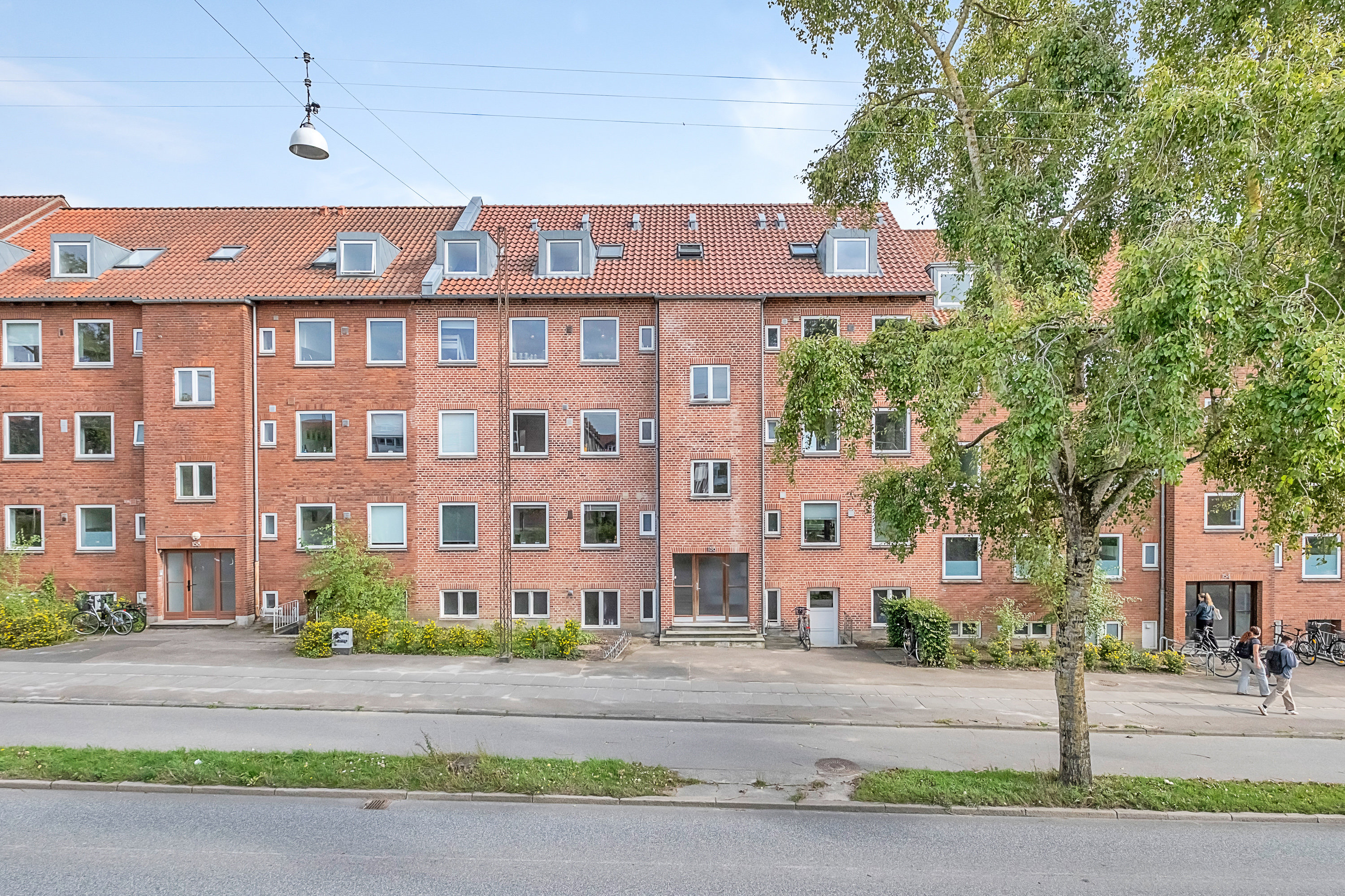 Fremhævet facade billede i fuldskærmstilstand. Billede af Vestre Ringgade 156, 1. th., 8000 Aarhus C