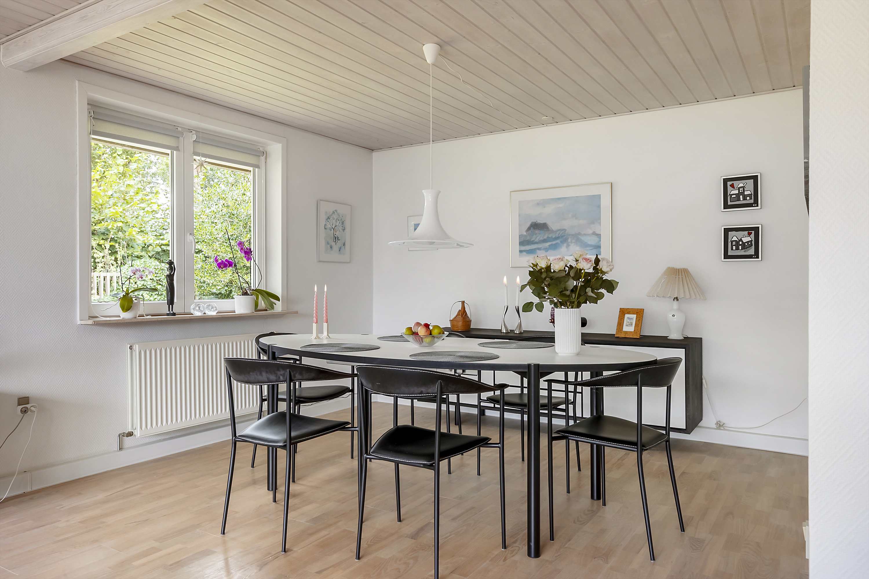 Fremhævet spisestue billede i fuldskærmstilstand. Billede af Kromai 115, Løjt Kirkeby, 6200 Aabenraa