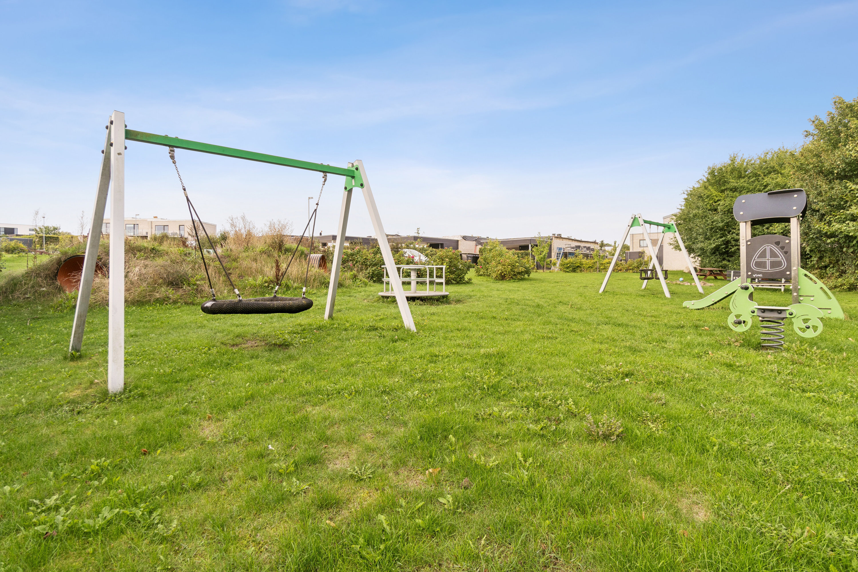Fremhævet nærområde billede i fuldskærmstilstand. Billede af Fredensborgparken 115, Stavtrup, 8260 Viby J