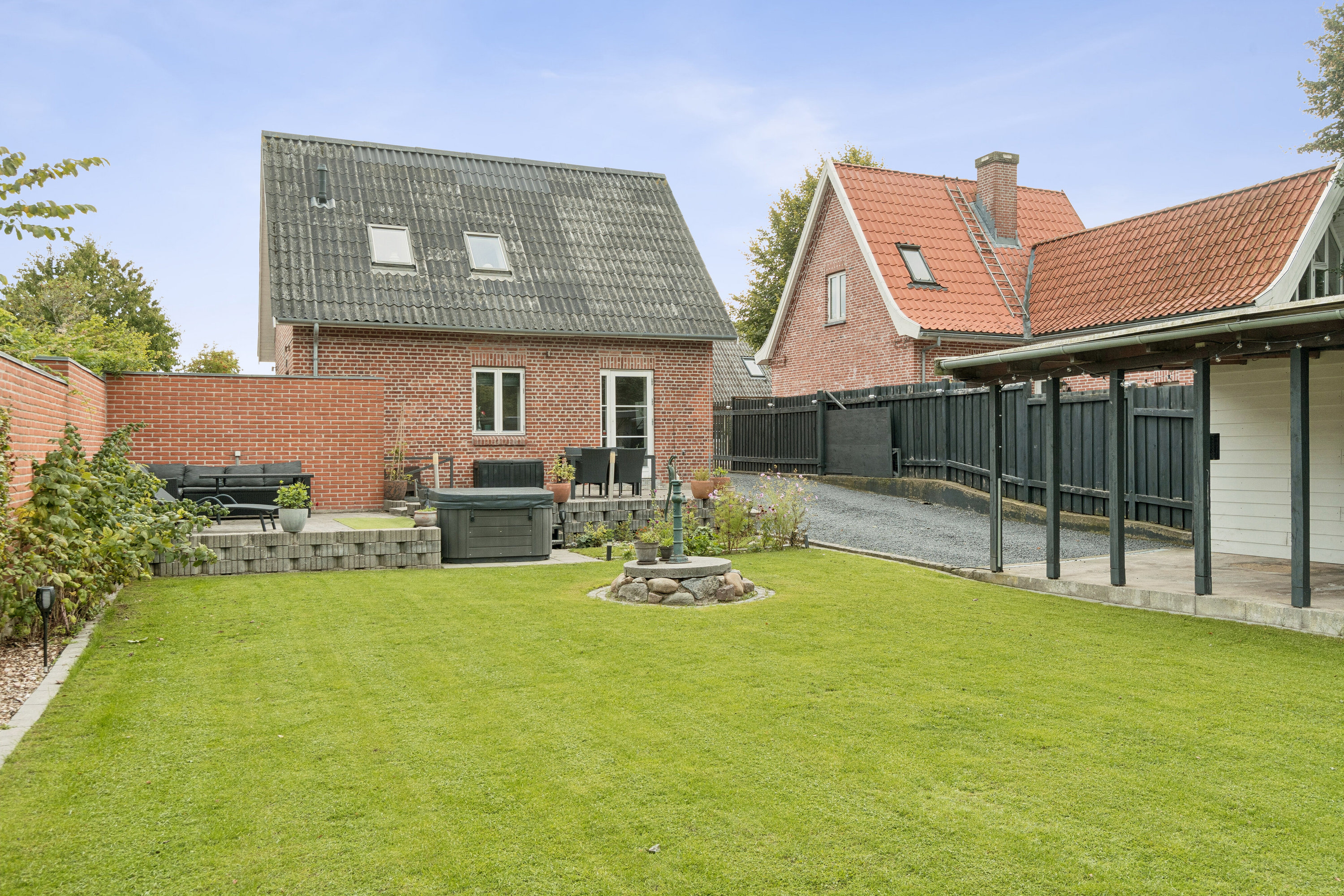 Fremhævet set fra haven billede i fuldskærmstilstand. Billede af Gækkelundsvej 20, 4200 Slagelse