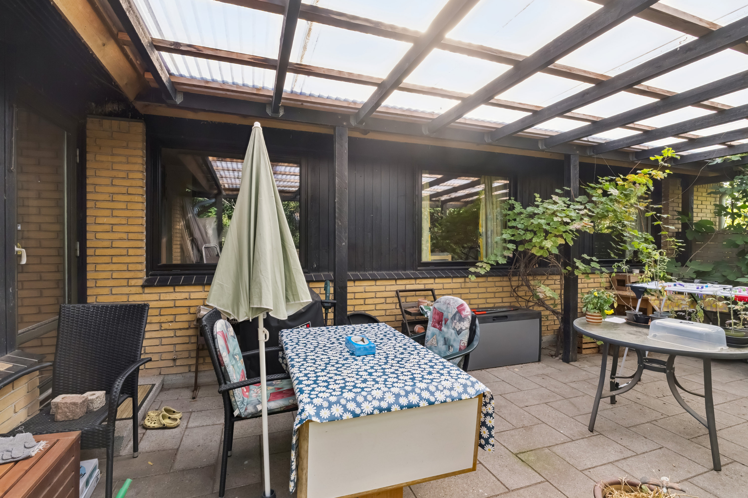 Fremhævet terrasse billede i fuldskærmstilstand. Billede af Højbuen 1, 2730 Herlev