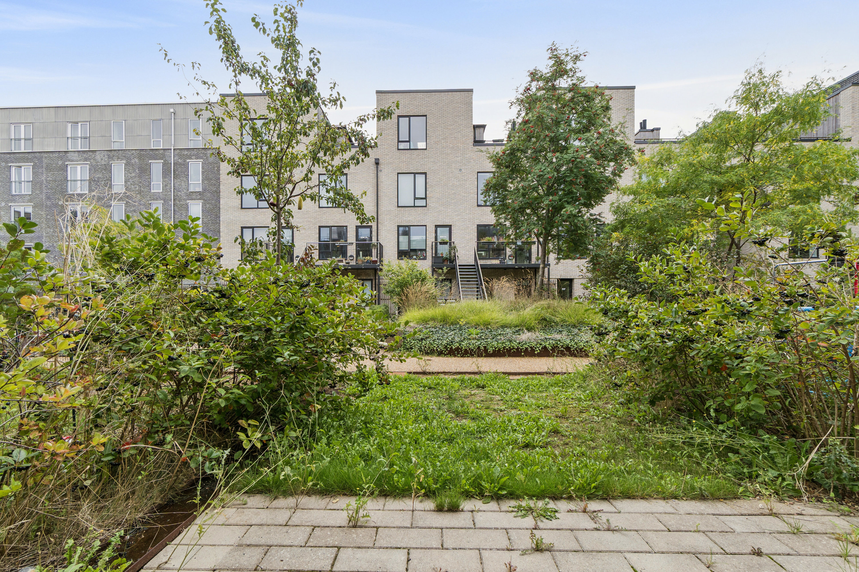 Fremhævet have billede i fuldskærmstilstand. Billede af Ved Amagerbanen 33B, 2300 København S
