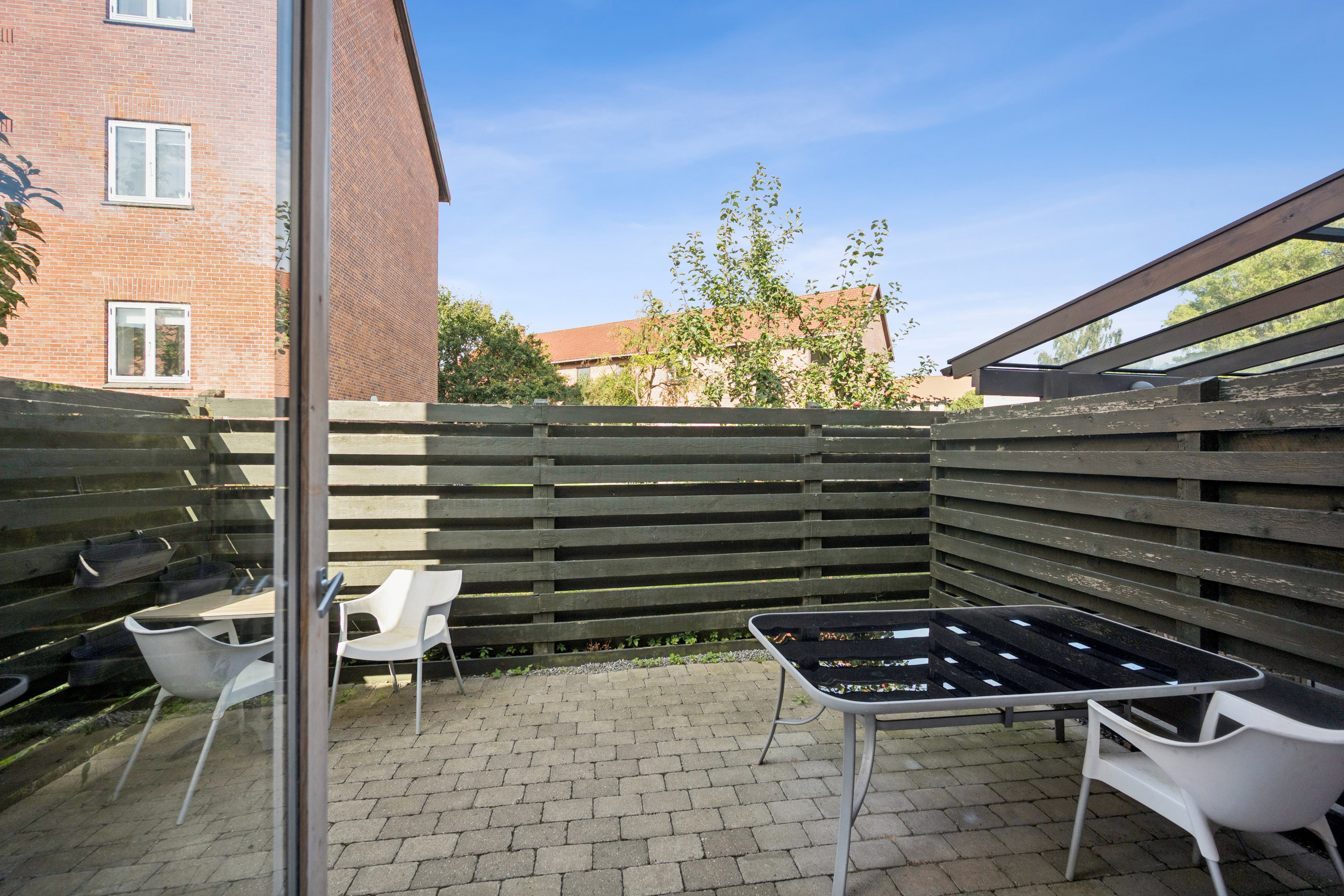 Fremhævet terrasse billede i fuldskærmstilstand. Billede af Buddinge Hovedgade 228E, 2880 Bagsværd