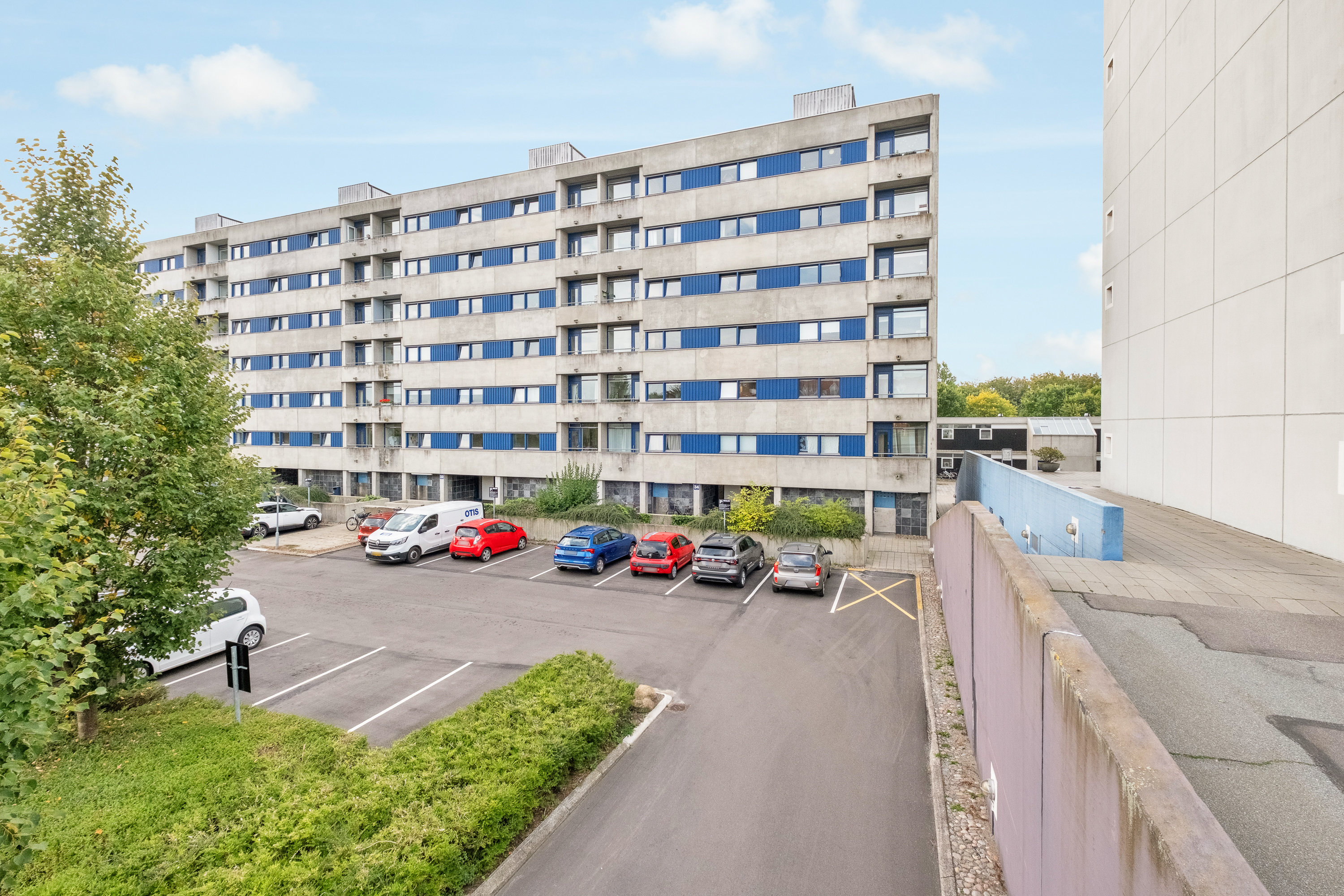 Fremhævet facade billede i fuldskærmstilstand. Billede af Vestervang 34, 1. mf., 8000 Aarhus C