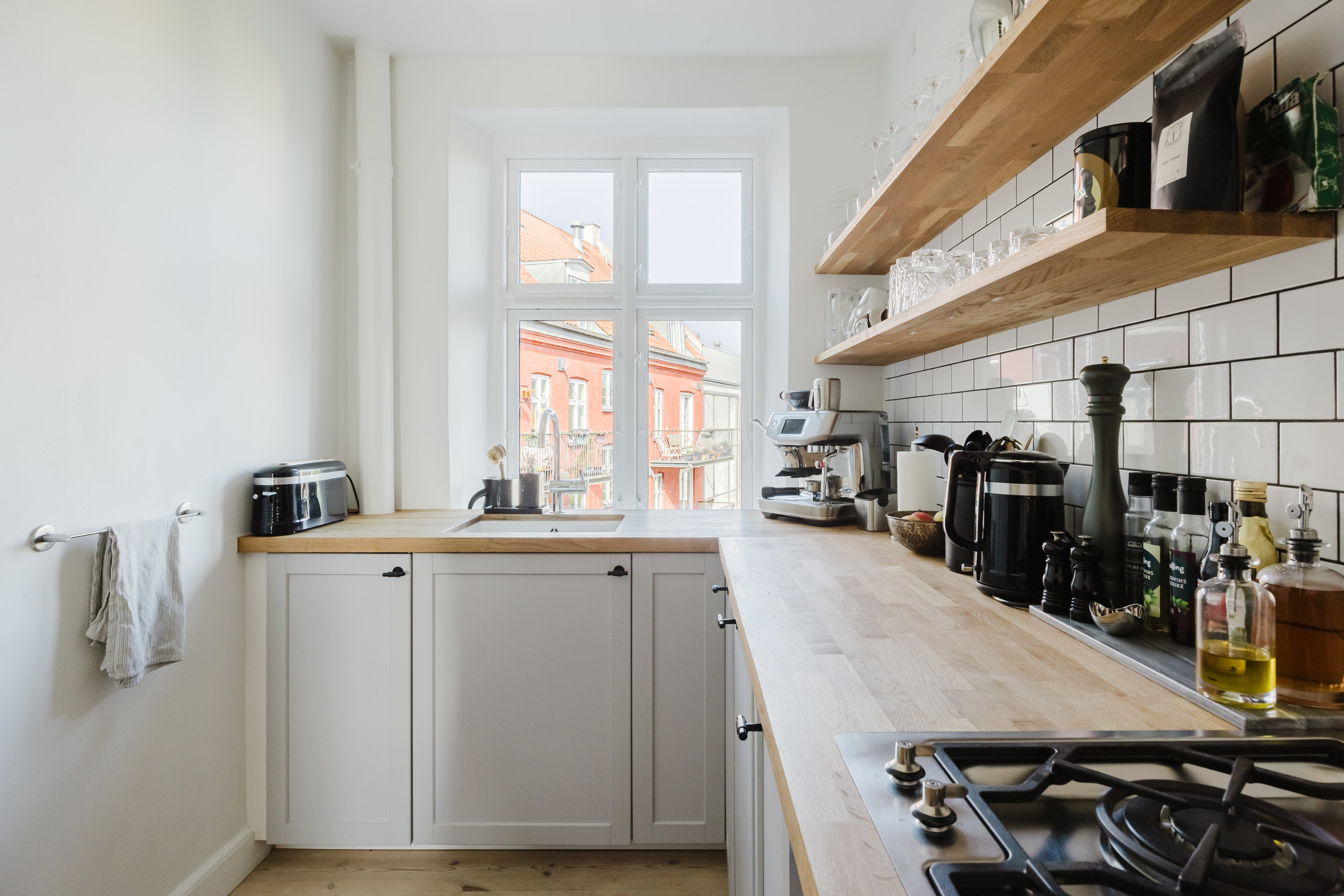 Fremhævet andet billede i fuldskærmstilstand. Billede af Halmtorvet 58, 4. th., 1700 København V