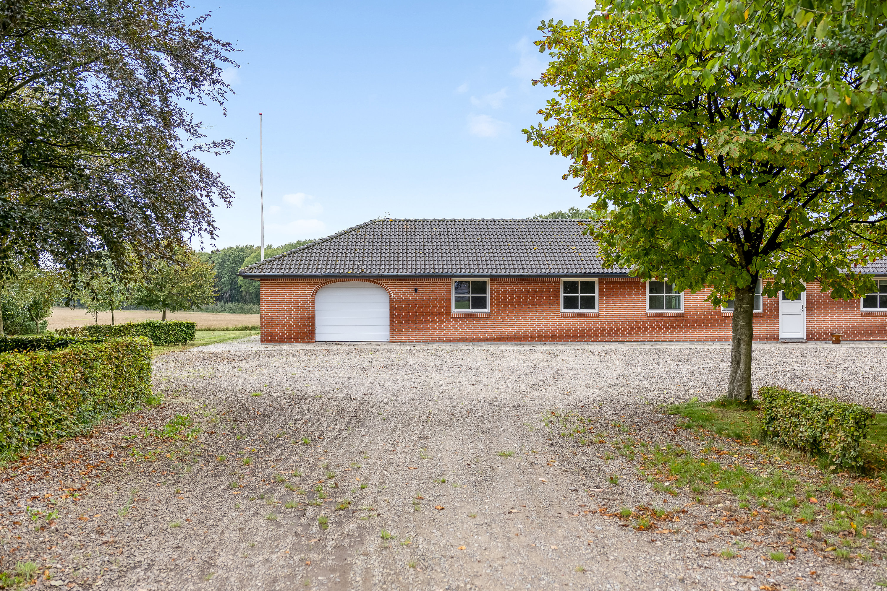Fremhævet facade billede i fuldskærmstilstand. Billede af Kongsbjergvej 12, Kongsbjergm, 6270 Tønder