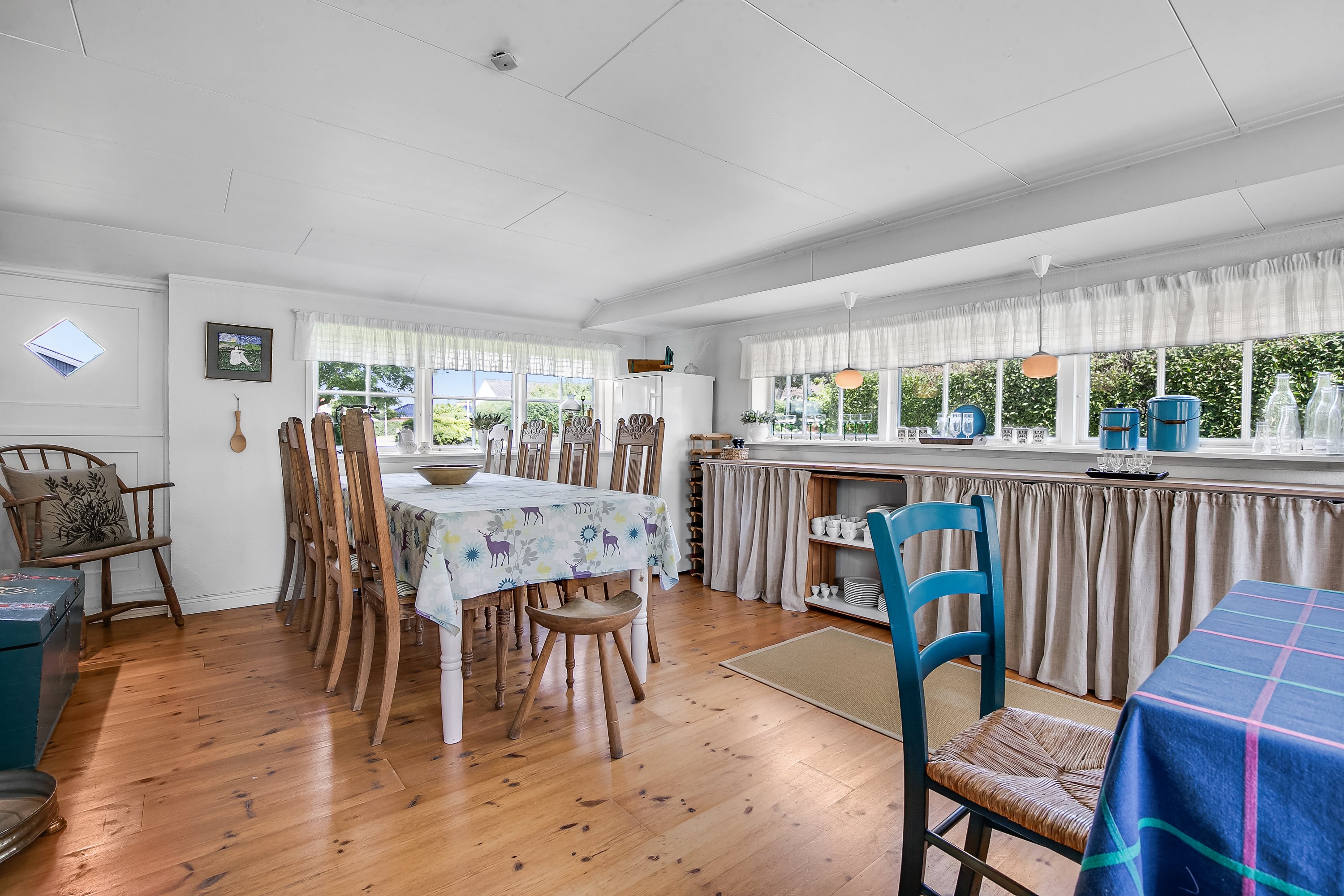 Fremhævet stue billede i fuldskærmstilstand. Billede af Kuskgårdsvej 25, 9381 Sulsted