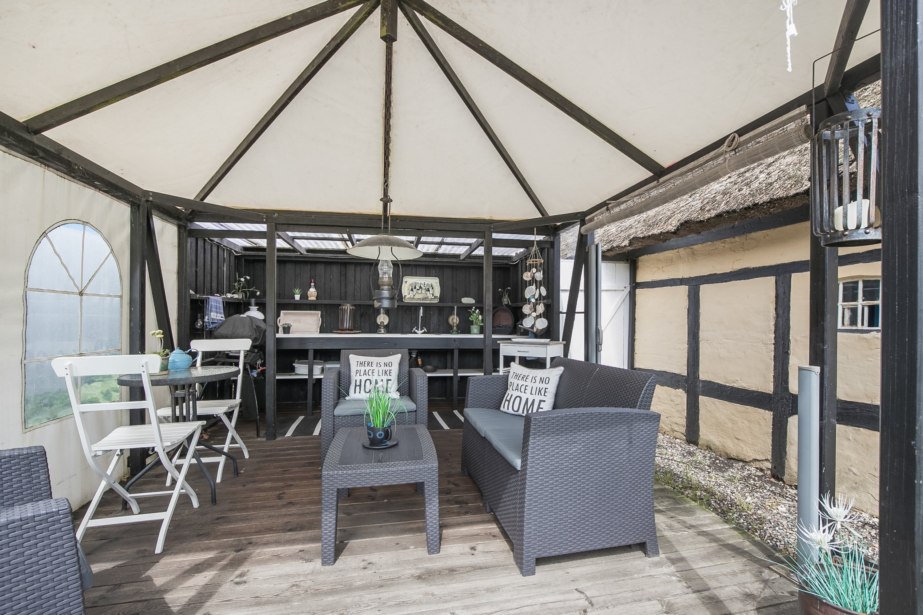 Fremhævet terrasse billede i fuldskærmstilstand. Billede af Kuskgårdsvej 25, 9381 Sulsted