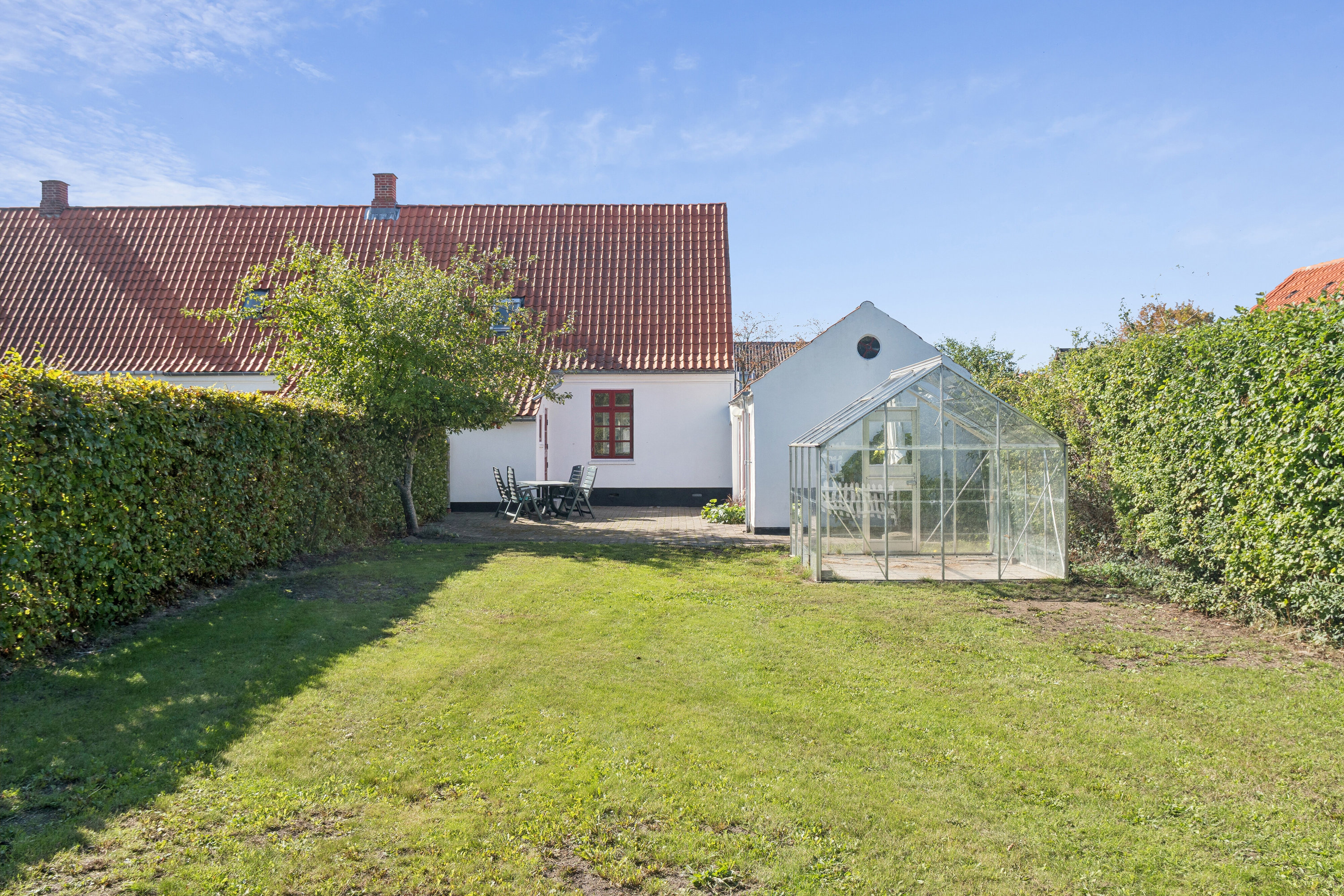 Fremhævet set fra haven billede i fuldskærmstilstand. Billede af Slagelsevej 81, 4400 Kalundborg