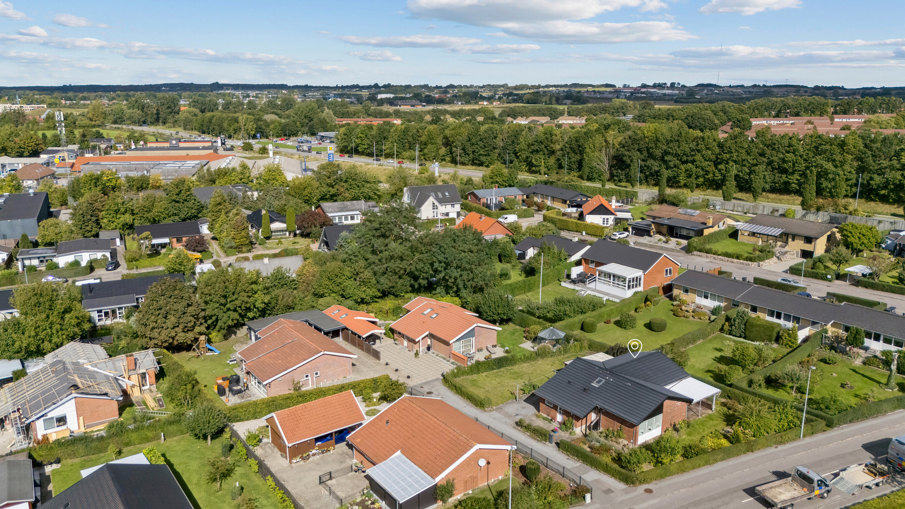 Fremhævet udendørs billede i fuldskærmstilstand. Billede af Hvedevænget 139, 4700 Næstved
