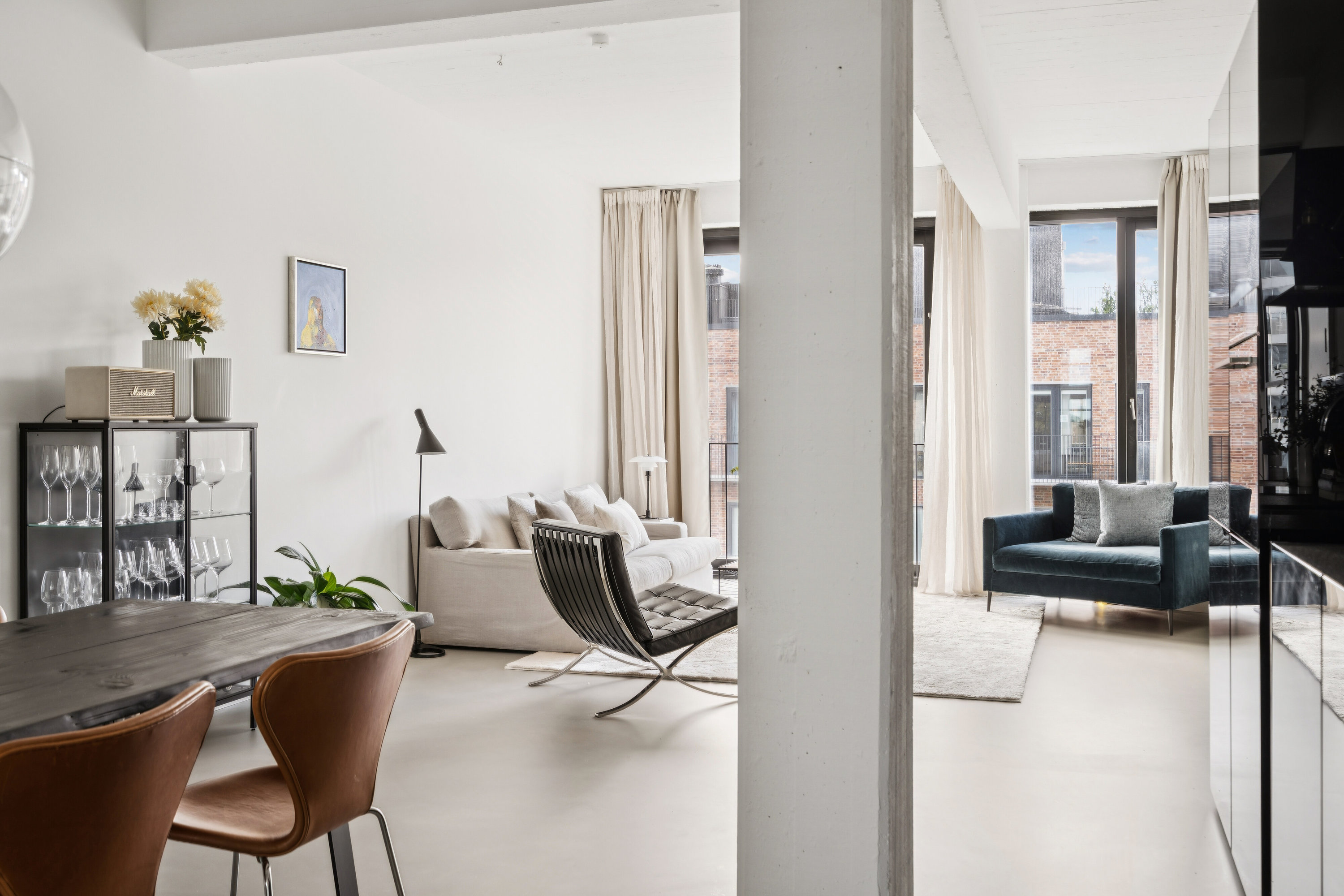 Fremhævet stue billede i fuldskærmstilstand. Billede af Islands Brygge 81E, 3. th., 2300 København S