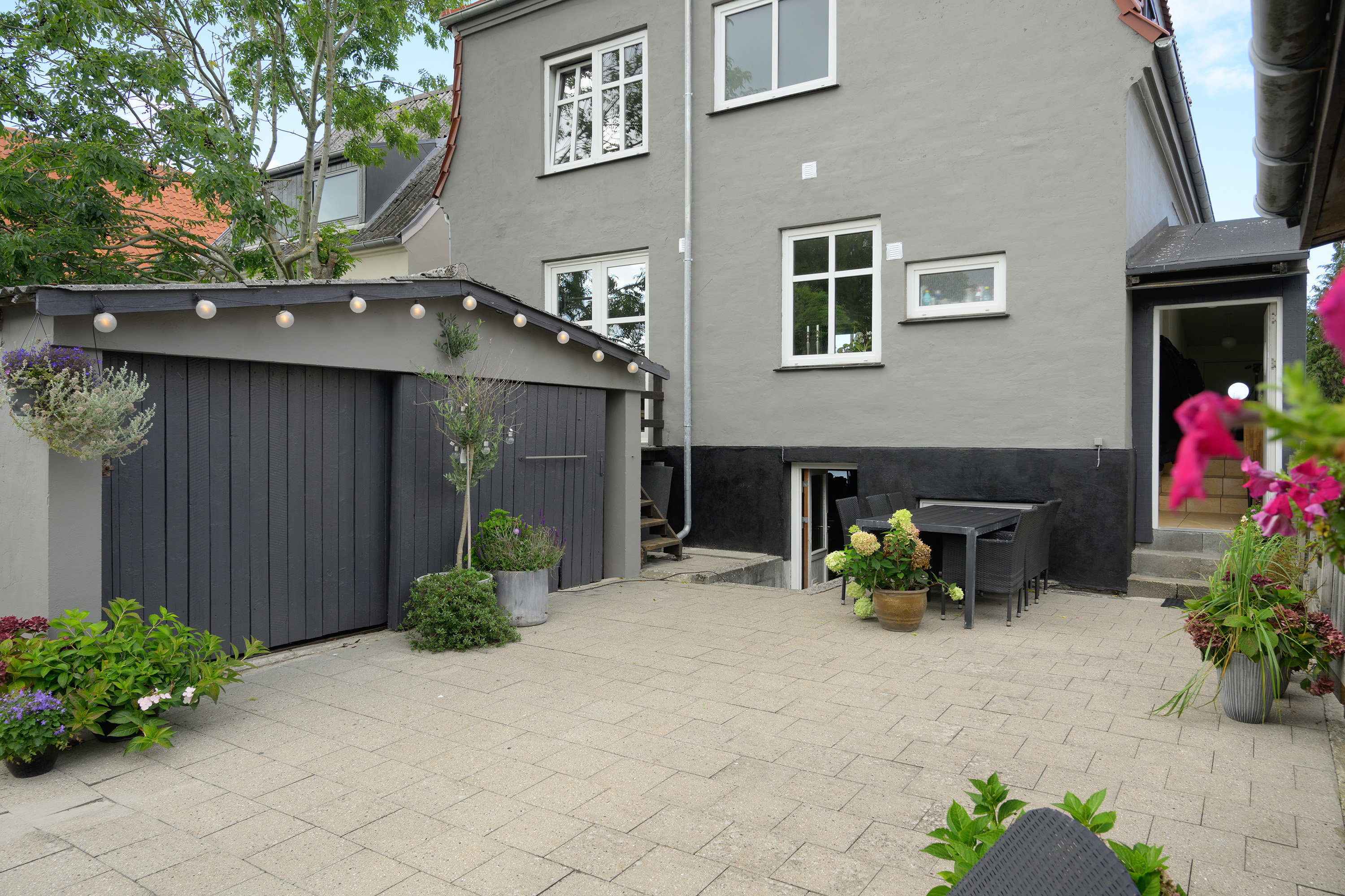 Fremhævet terrasse billede i fuldskærmstilstand. Billede af Gedservej 100, 4800 Nykøbing F
