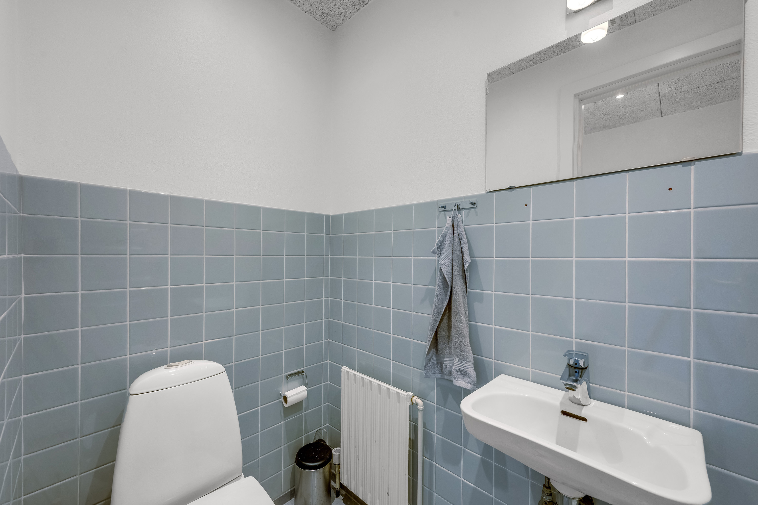 Fremhævet toilet billede i fuldskærmstilstand. Billede af Falkevej 4, 6900 Skjern