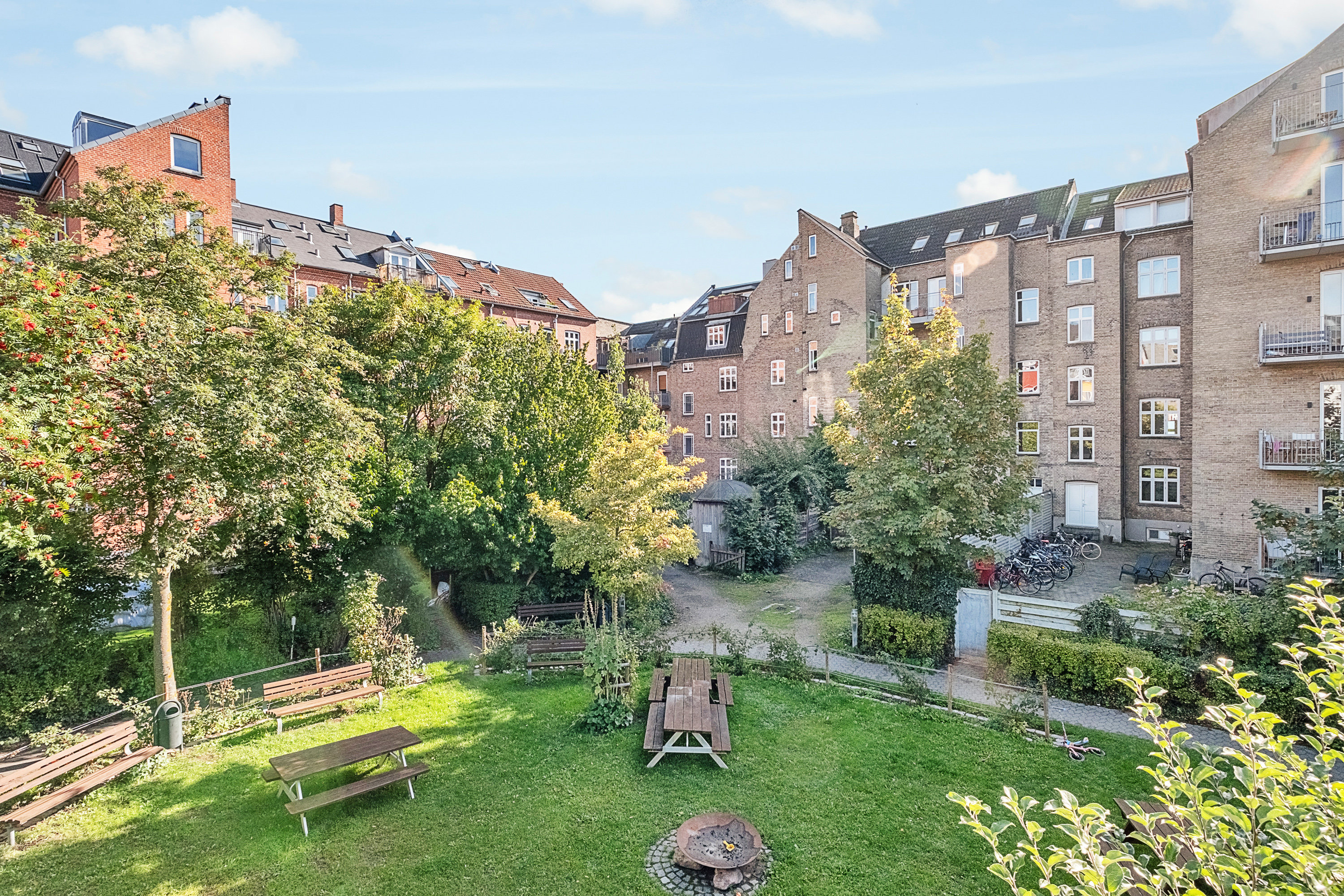 Fremhævet bag facade billede i fuldskærmstilstand. Billede af Mejlgade 107, 4., 8000 Aarhus C