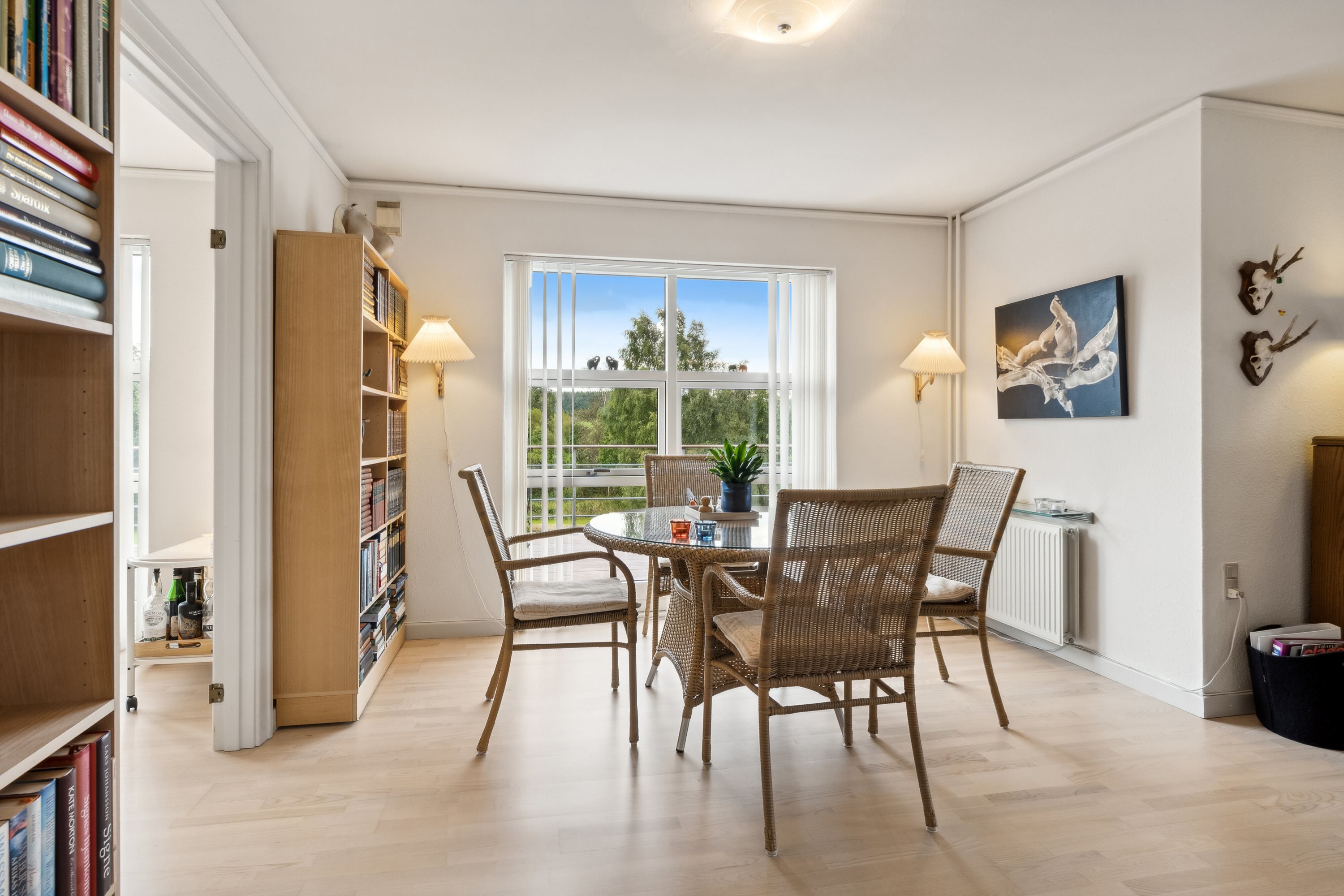 Fremhævet stue billede i fuldskærmstilstand. Billede af Gammel Viborgvej 5, Guldbæk, 9530 Støvring