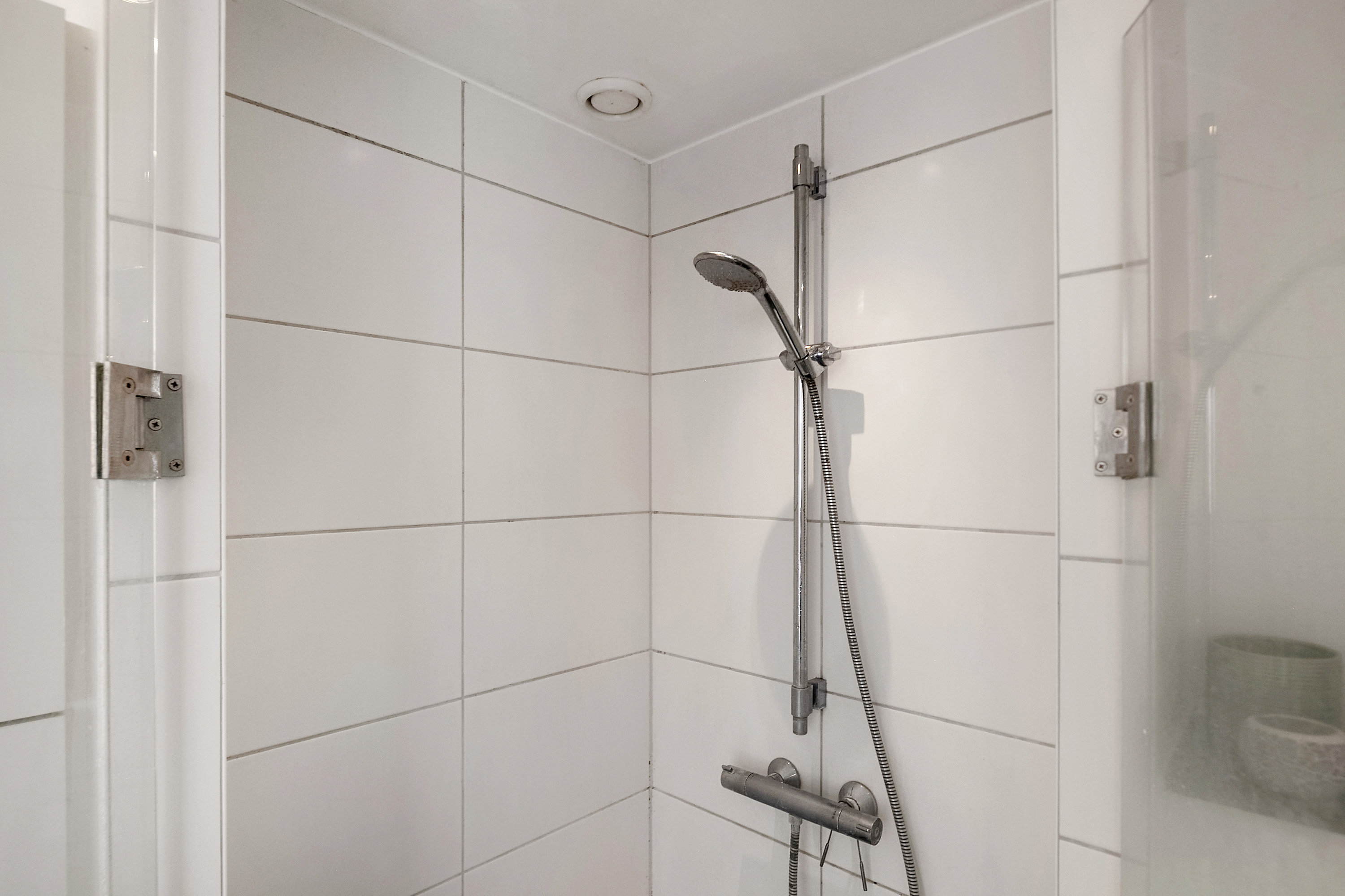 Fremhævet badeværelse billede i fuldskærmstilstand. Billede af Trøjborgvej 8H, 3. tv., Trøjborg, 8200 Aarhus N
